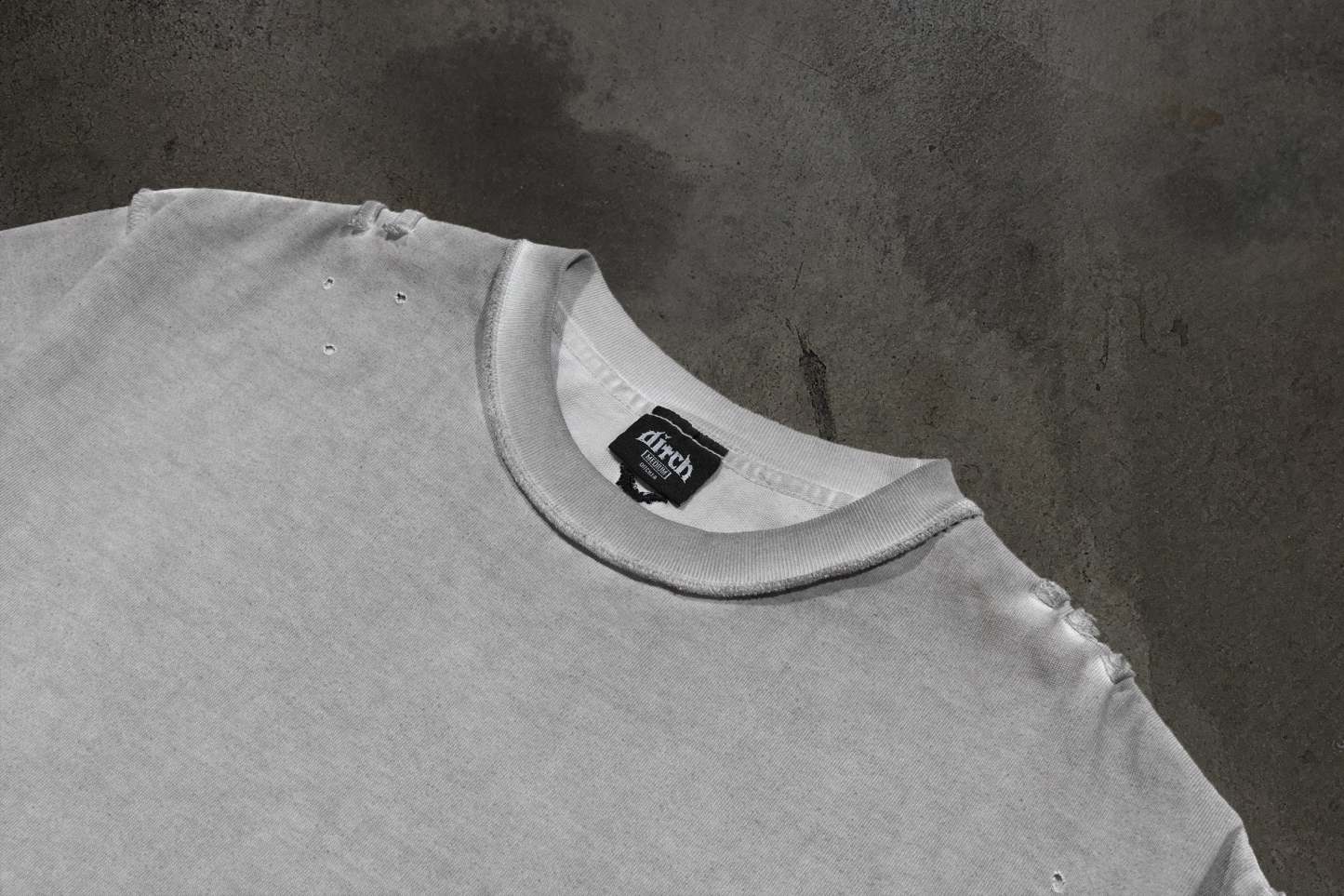 HOOK TEE (DYED GREY)-IYAMIUIO