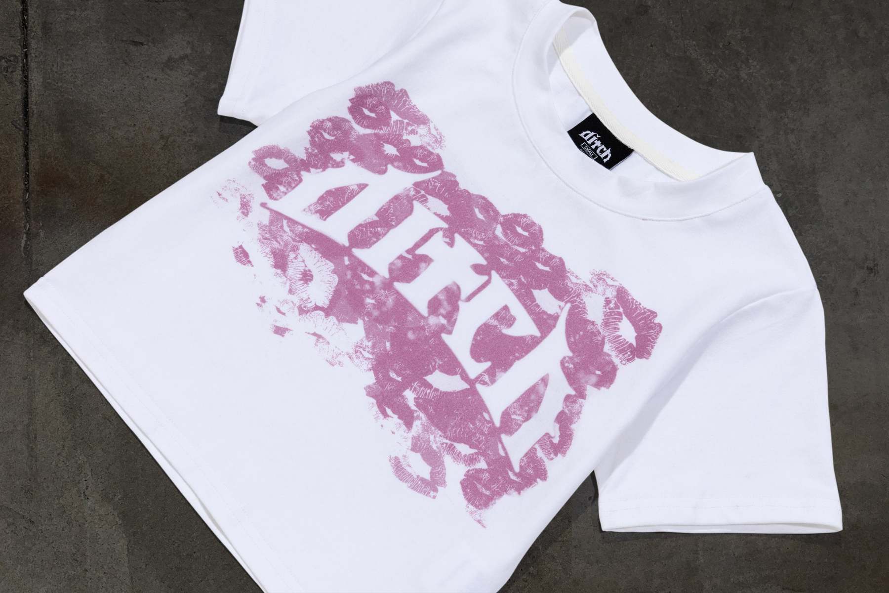 BABY TEE (WHITE)-IYAMIUIO