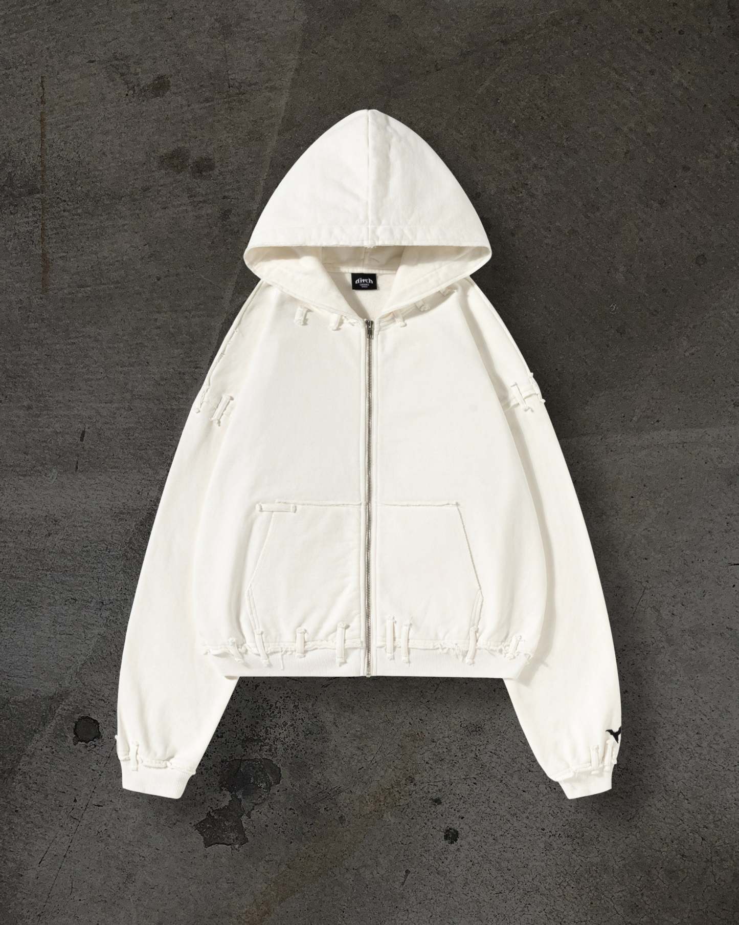 STRAITJACKET (BONE)-IYAMIUIO