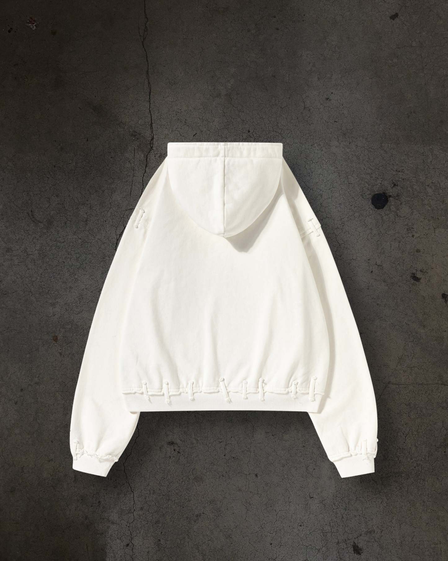 STRAITJACKET (BONE)-IYAMIUIO