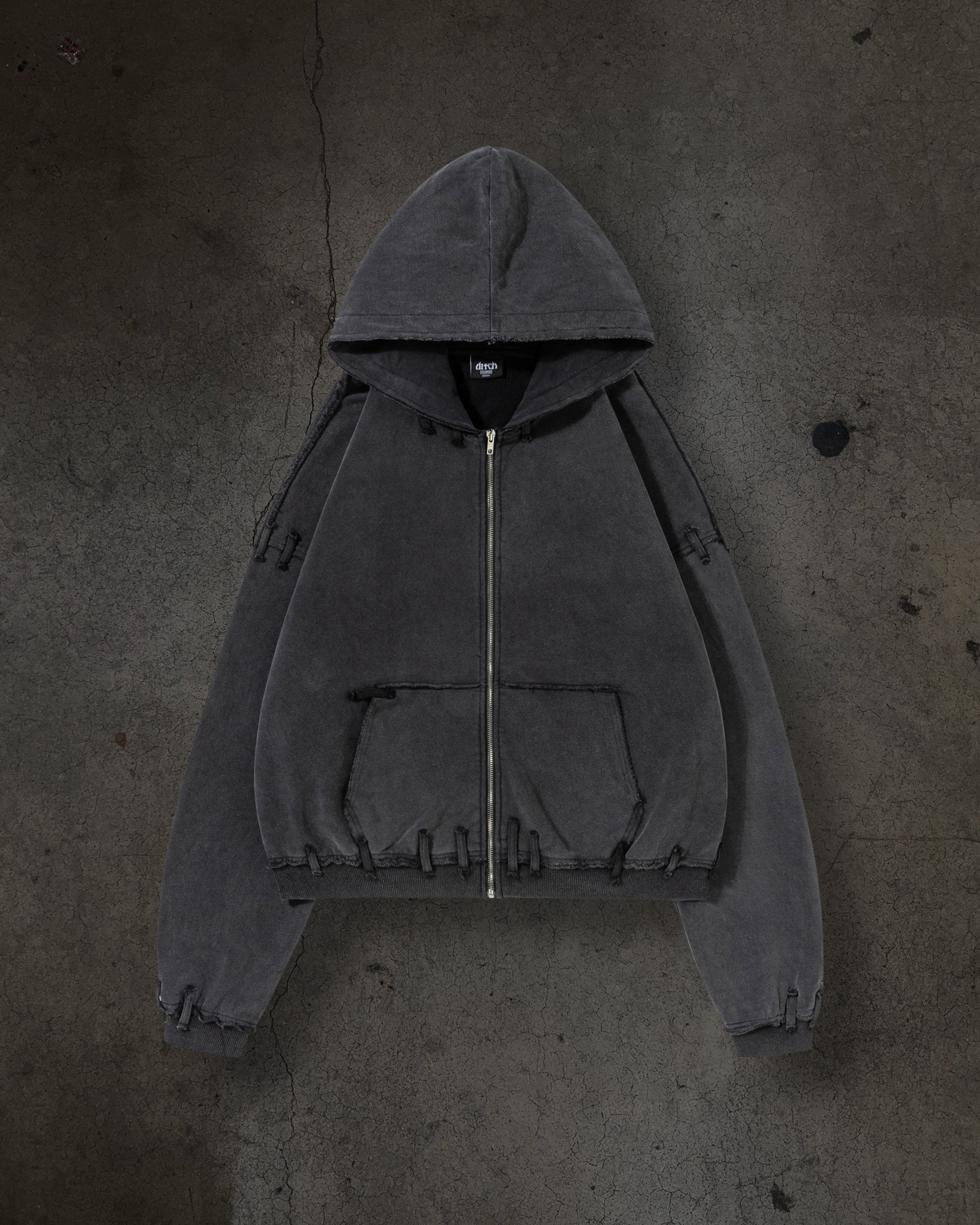 STRAITJACKET (COAL)-IYAMIUIO