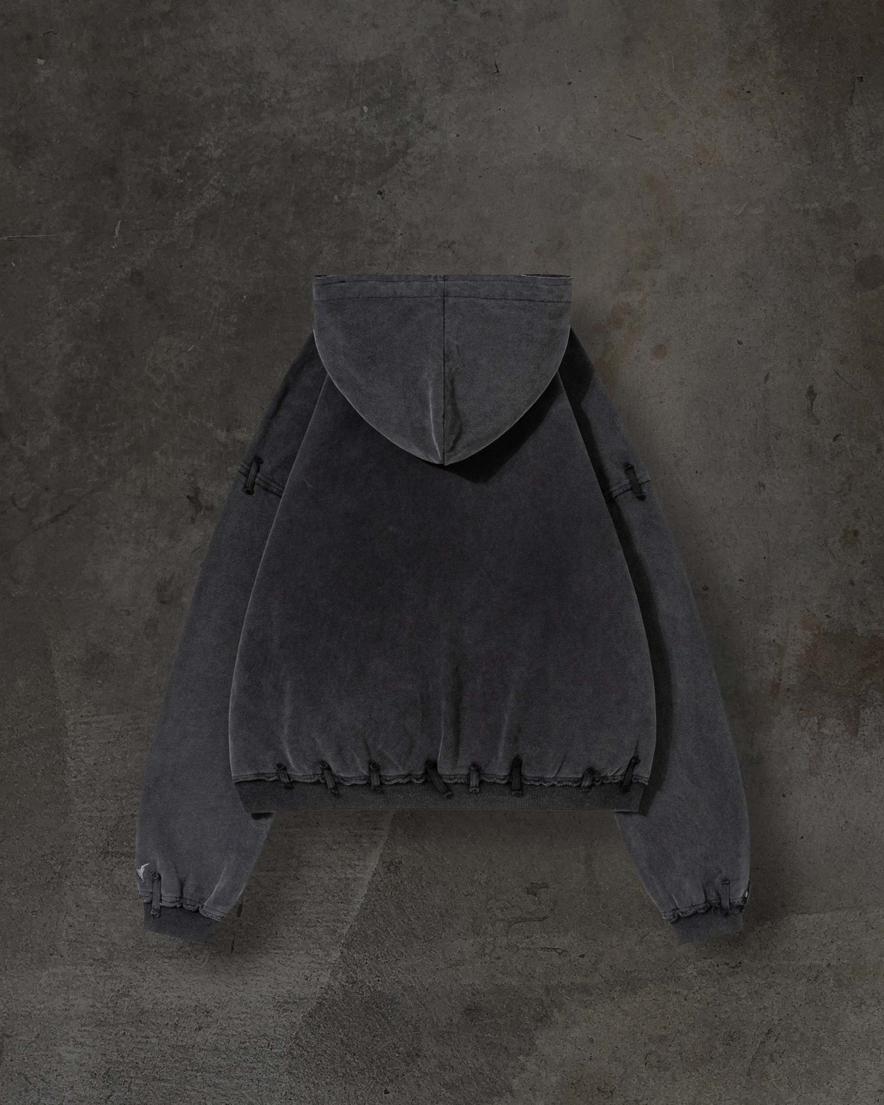 STRAITJACKET (COAL)-IYAMIUIO