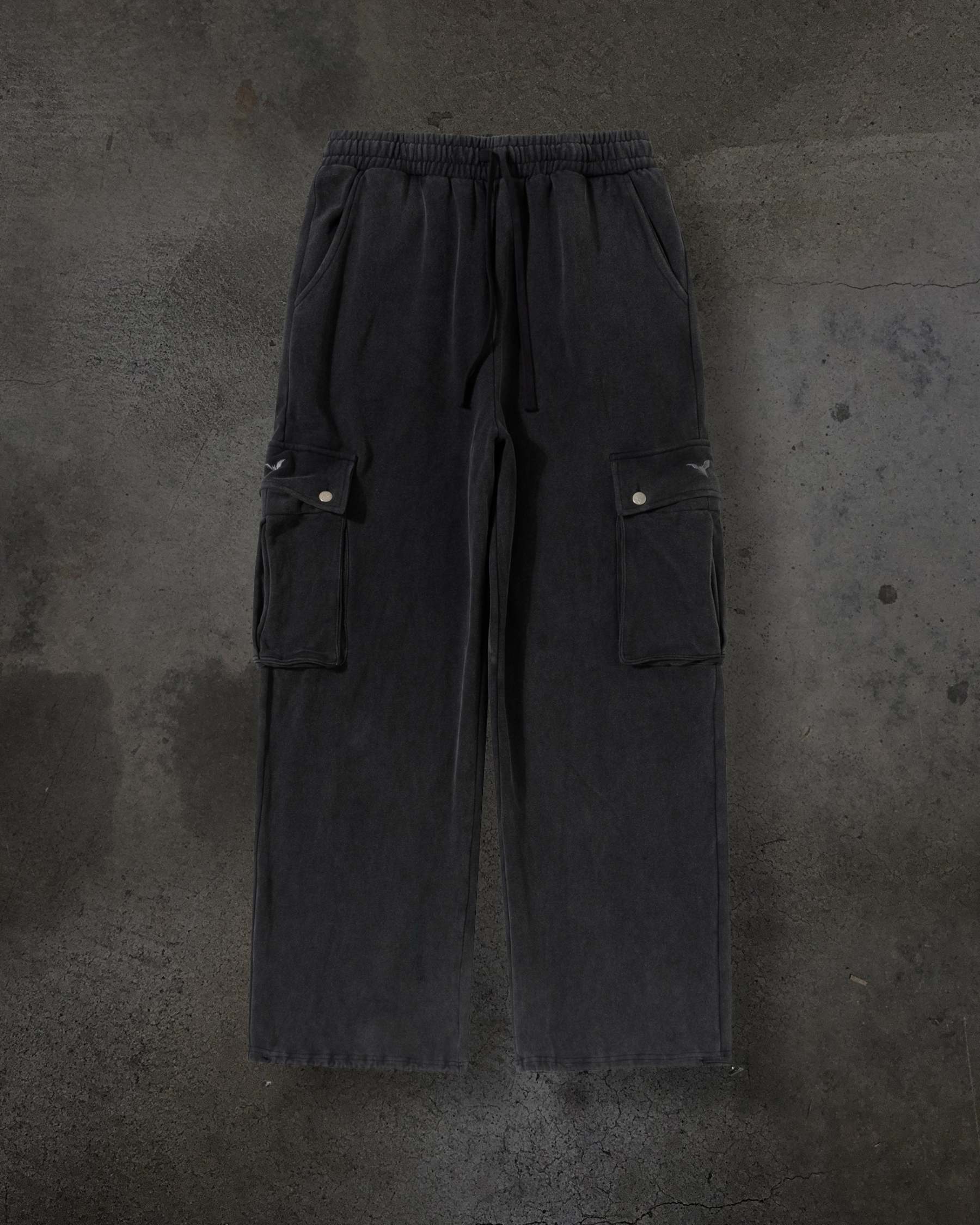 CARGO SWEATS (COAL)-IYAMIUIO