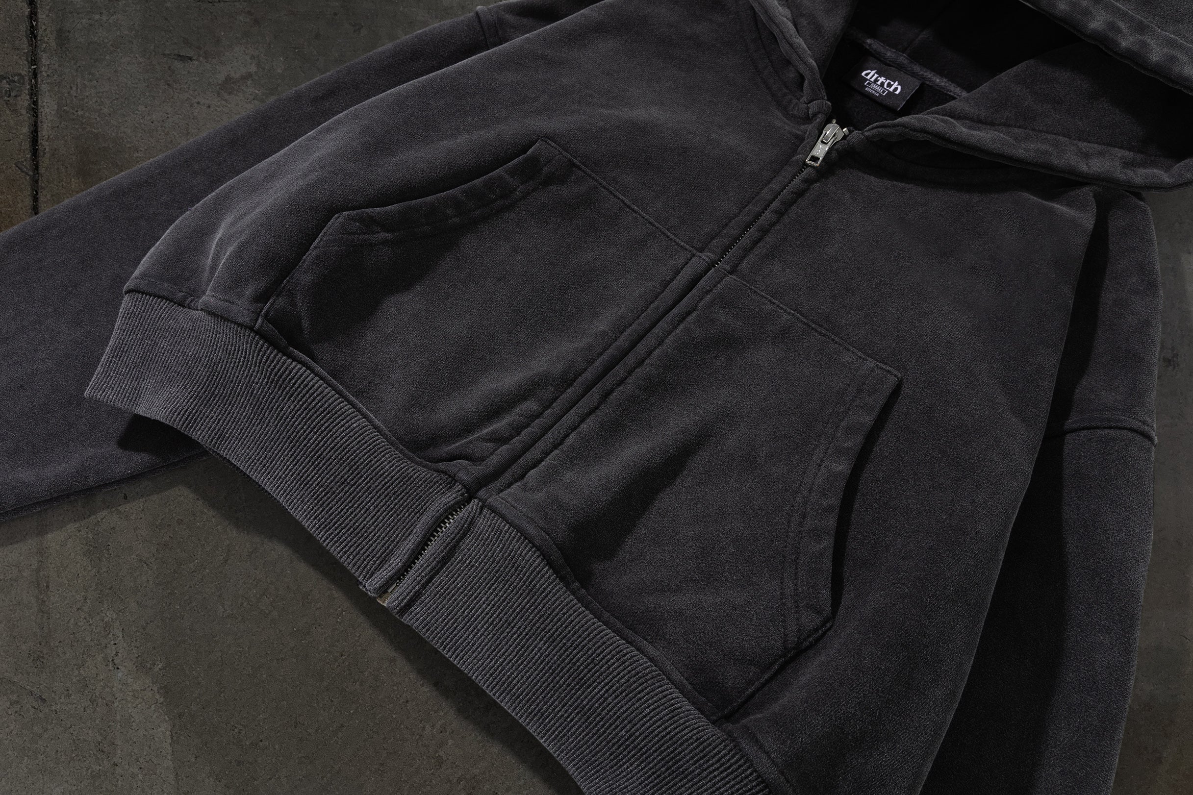 WOMENS CROPPED ZIP (COAL)-IYAMIUIO