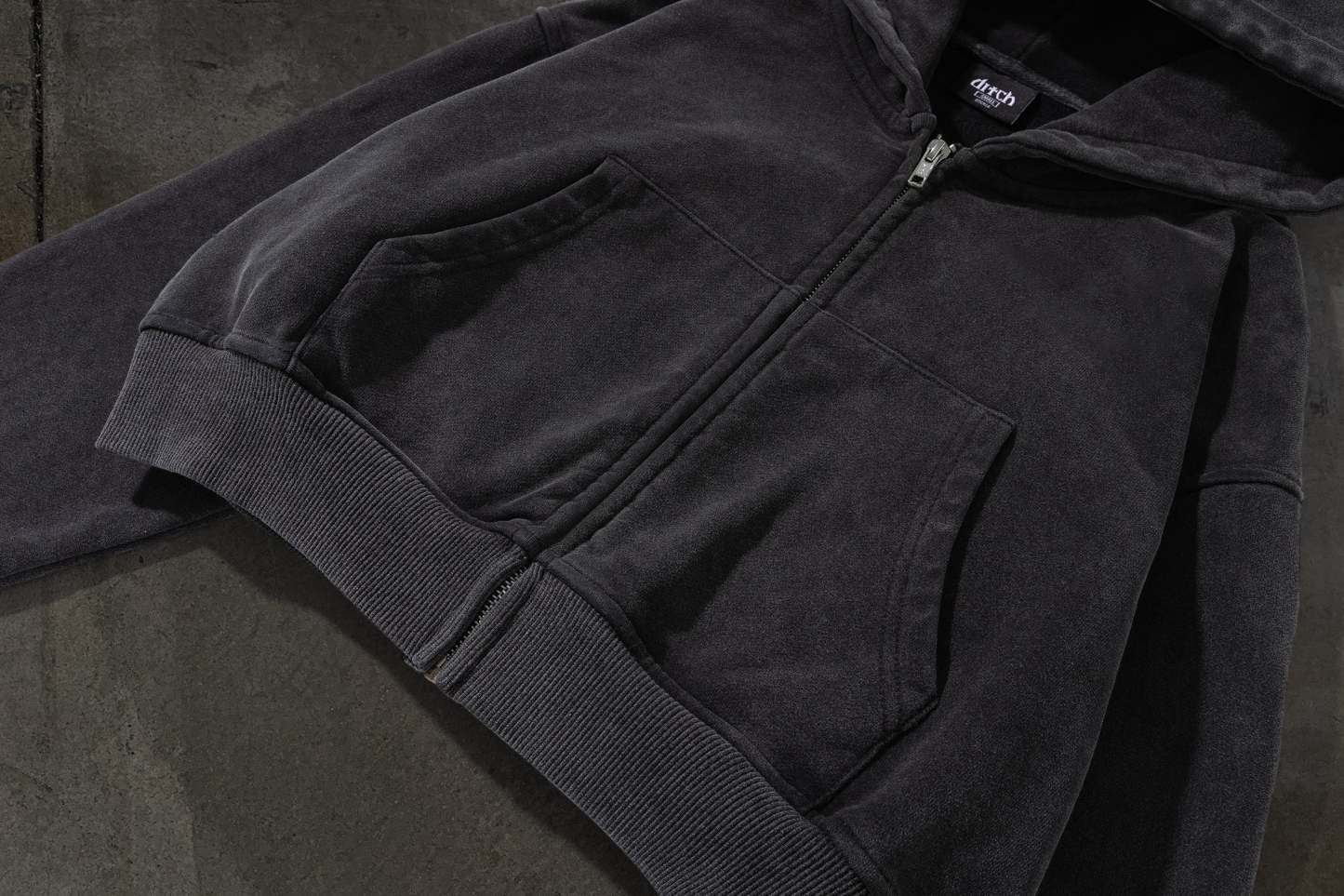 WOMENS CROPPED ZIP (COAL)-IYAMIUIO