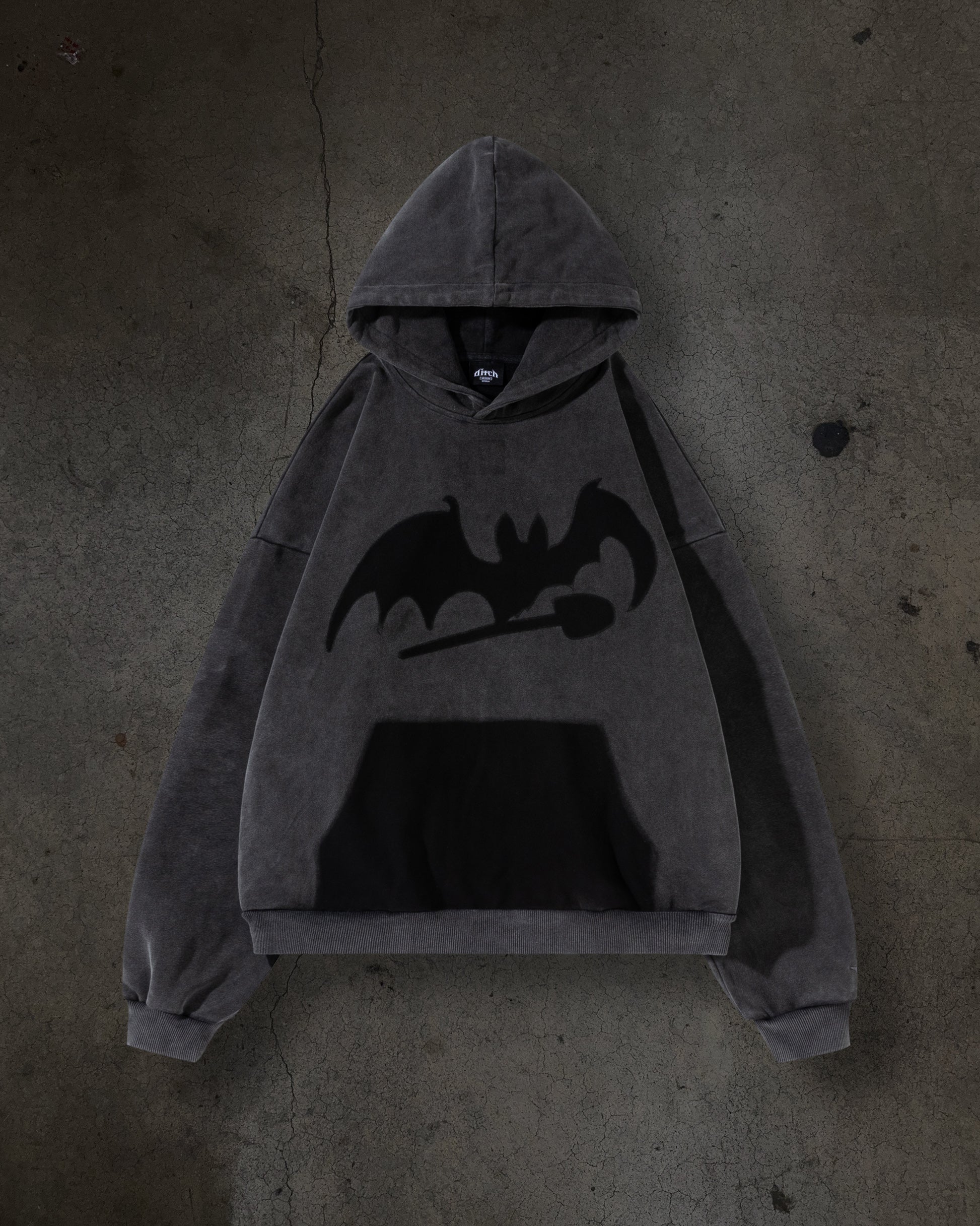 MISSING BAT PULLOVER (COAL)-IYAMIUIO