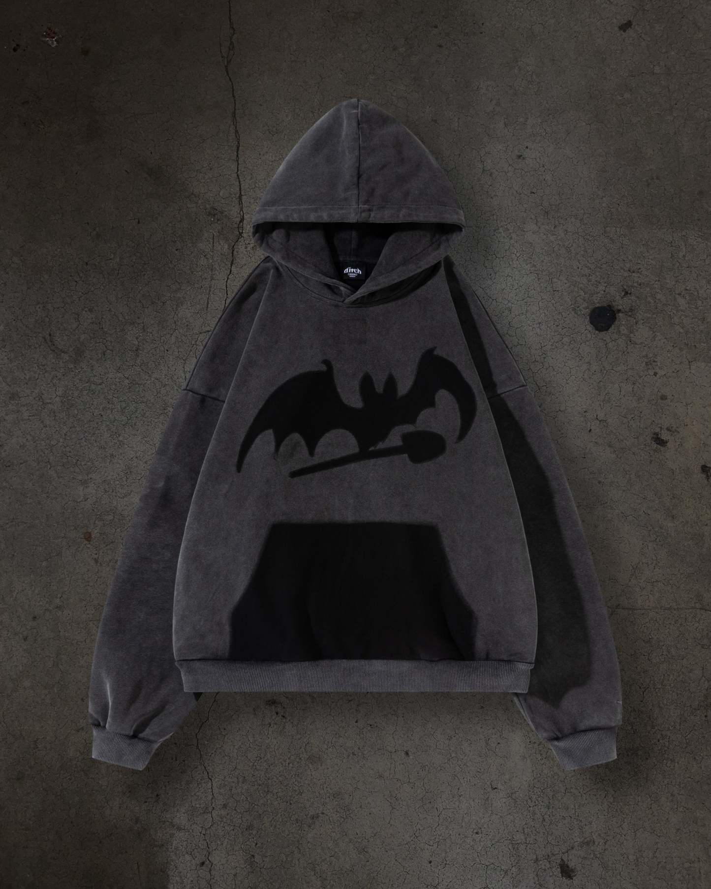 MISSING BAT PULLOVER (COAL)-IYAMIUIO