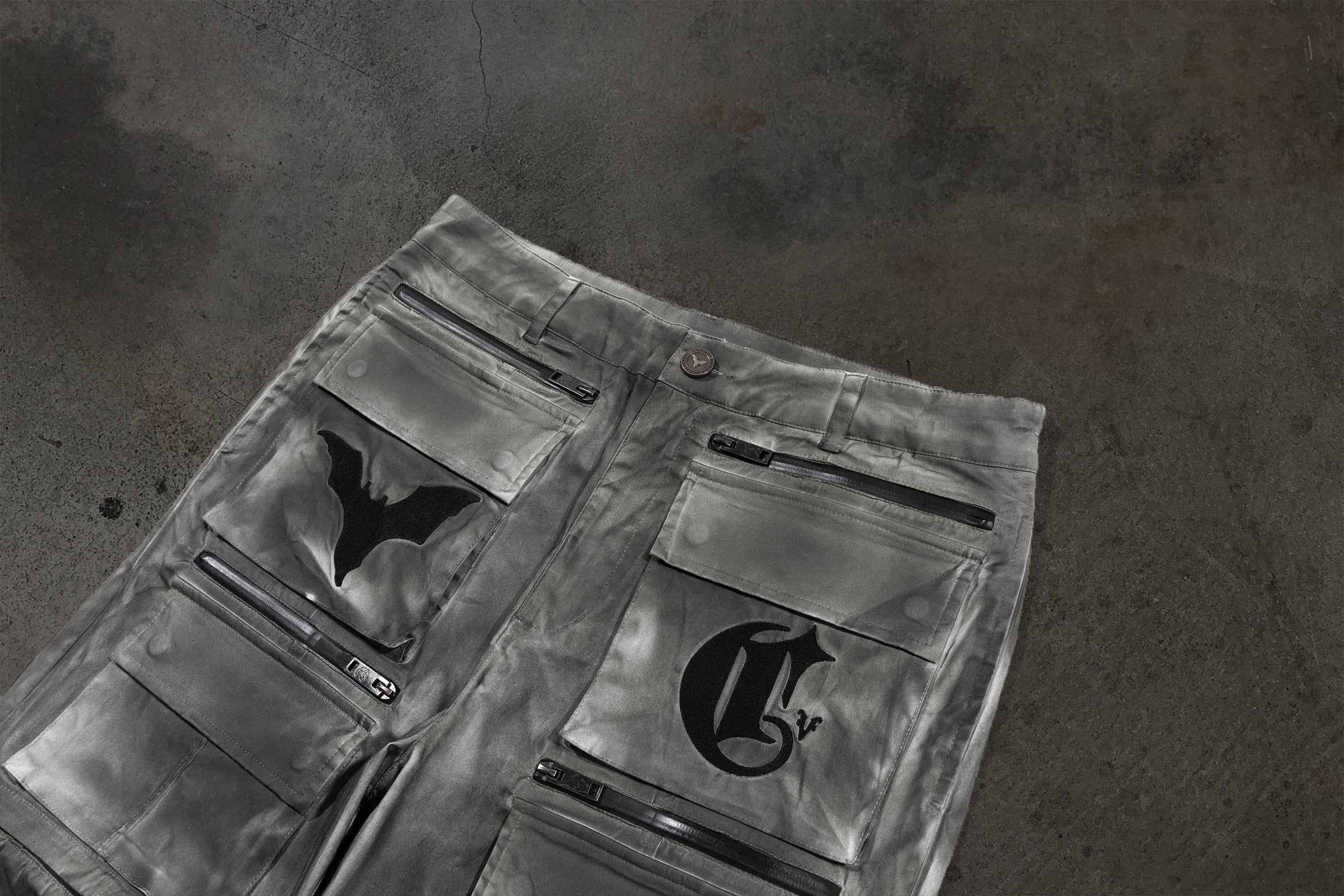 CORVIDITCH CONVERTIBLE CARGO PANTS (GREY)-IYAMIUIO