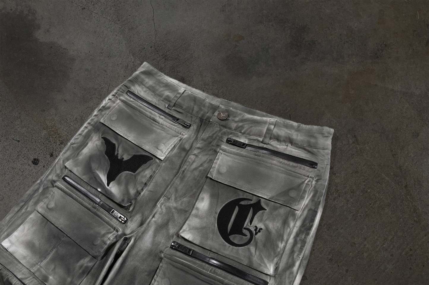 CORVIDITCH CONVERTIBLE CARGO PANTS (GREY)-IYAMIUIO