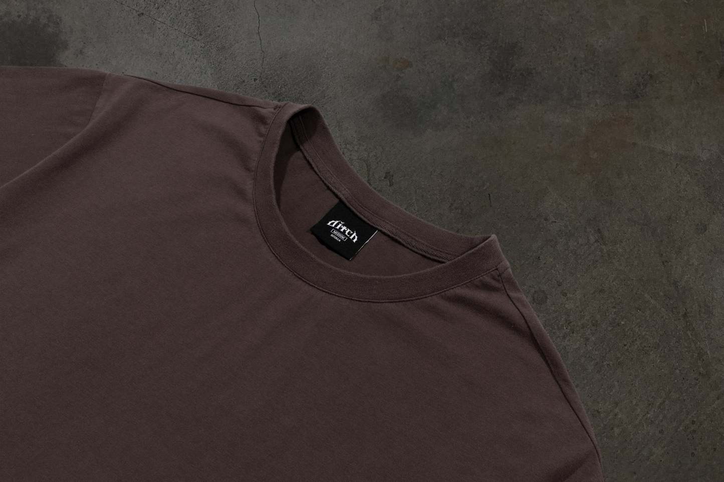 CROPPED BLANK TEE (MOCHA)-IYAMIUIO