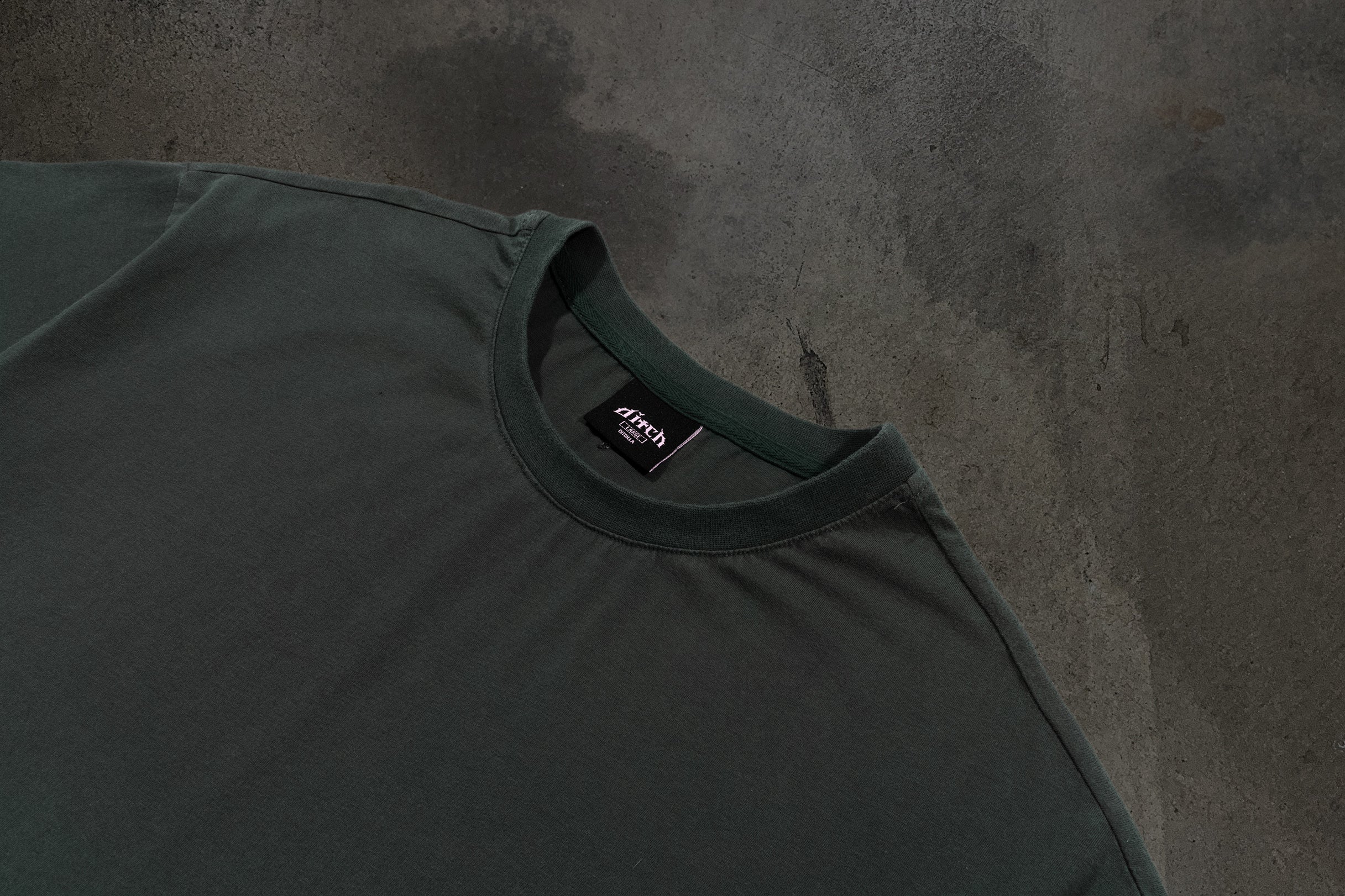 CROPPED BLANK TEE (FOREST)-IYAMIUIO