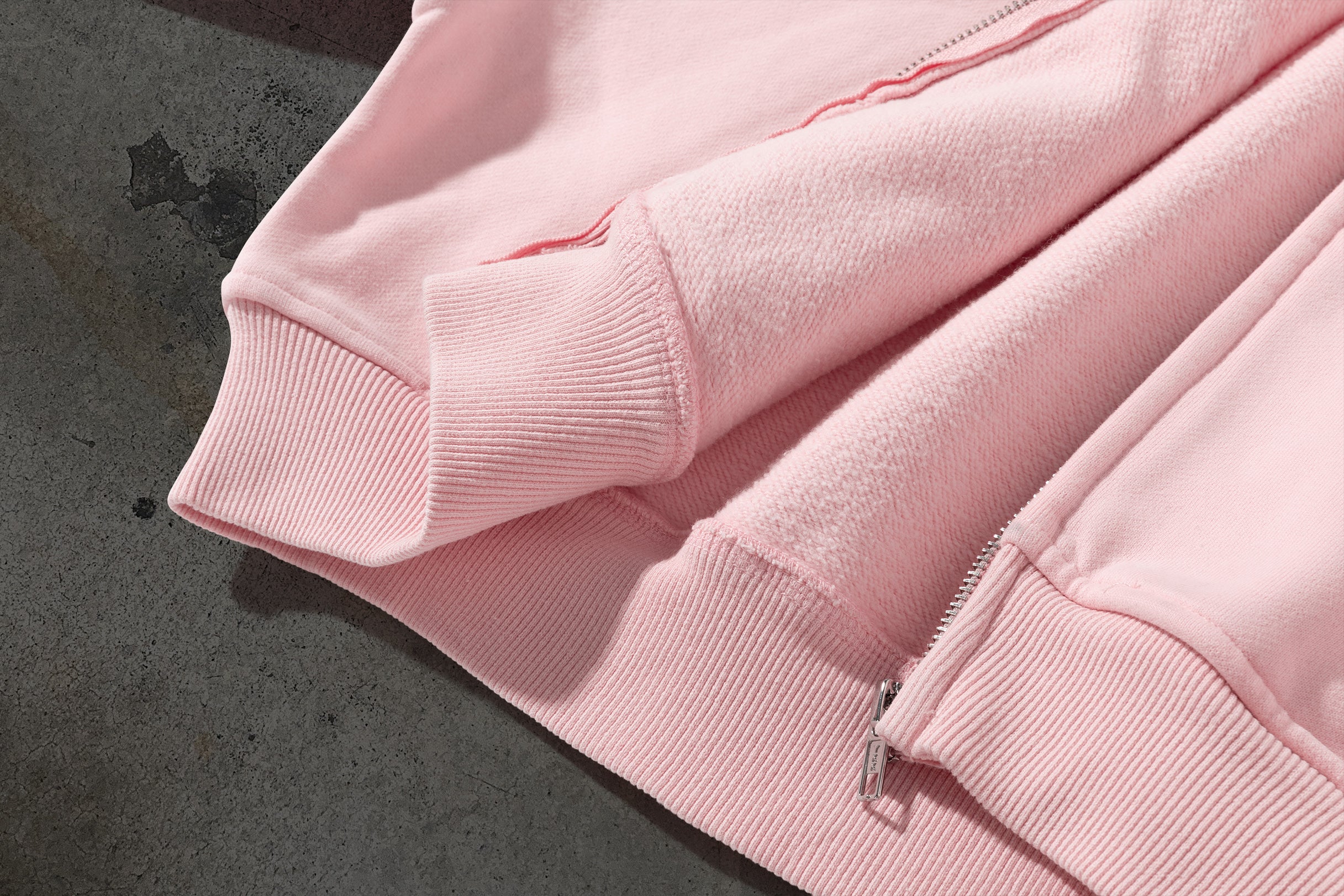 WOMENS CROPPED ZIP (BABY PINK)-IYAMIUIO