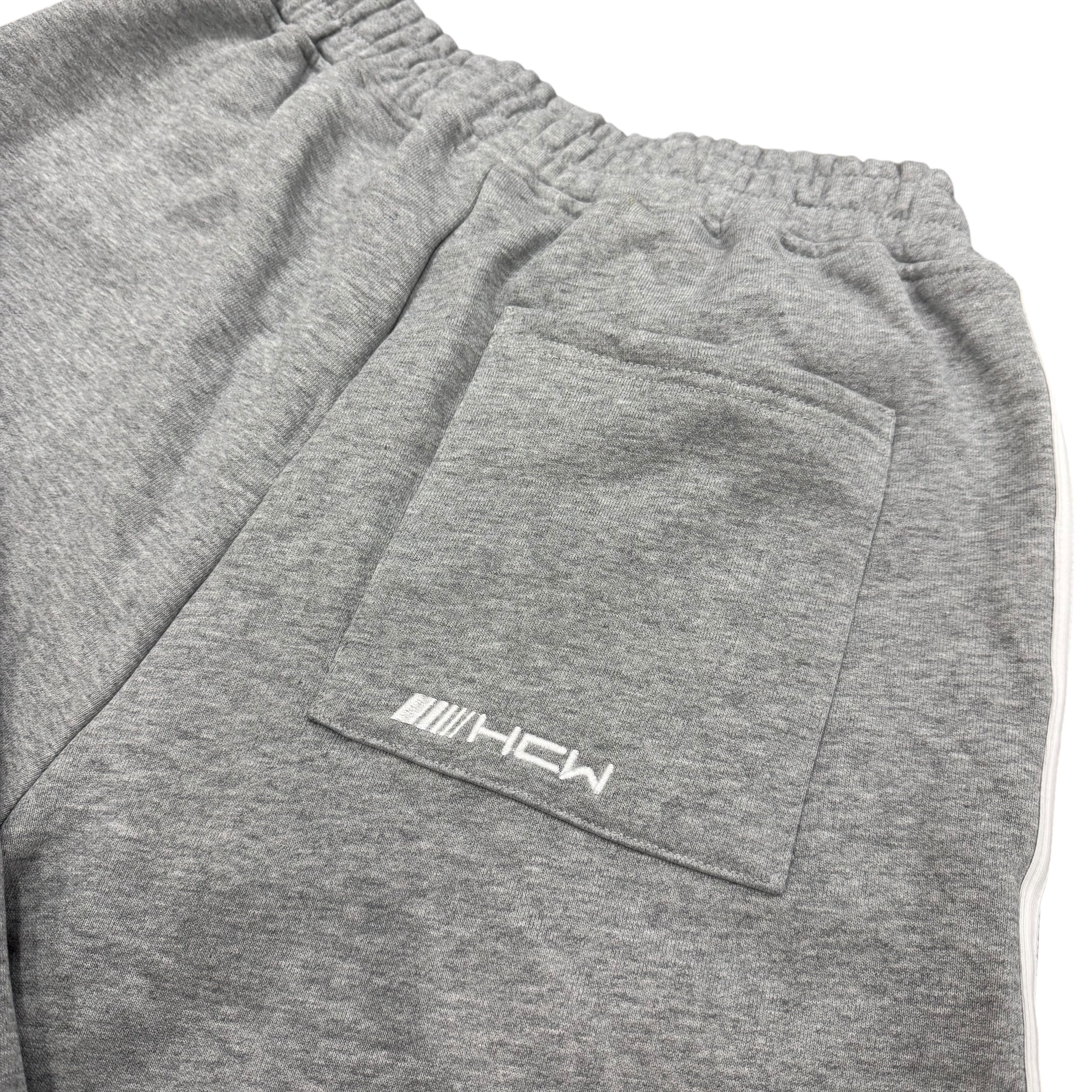 SPIKE SHORTS (GREY/WHITE)-IYAMIUIO