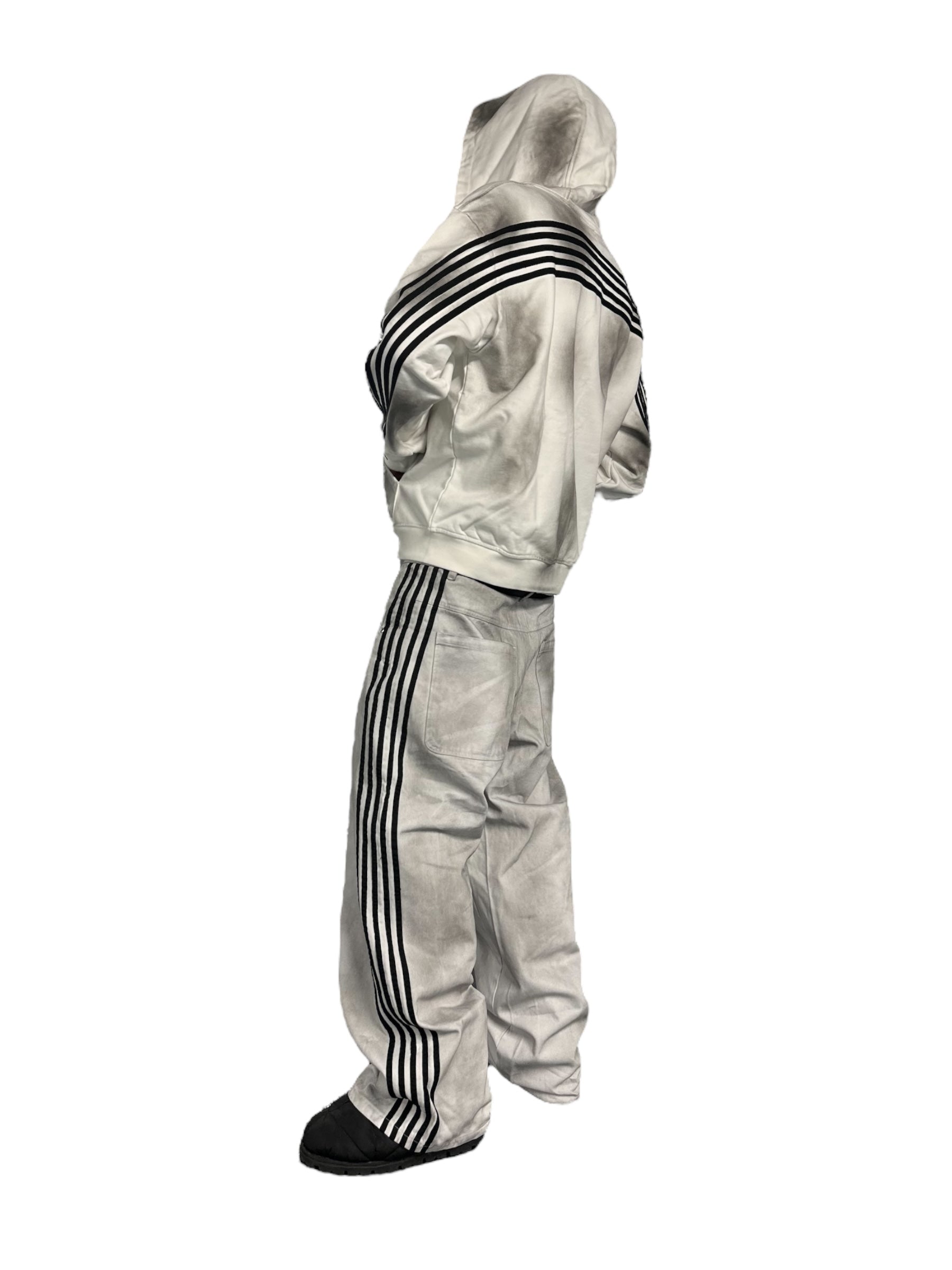 TRACK JEANS (WHITE)-IYAMIUIO