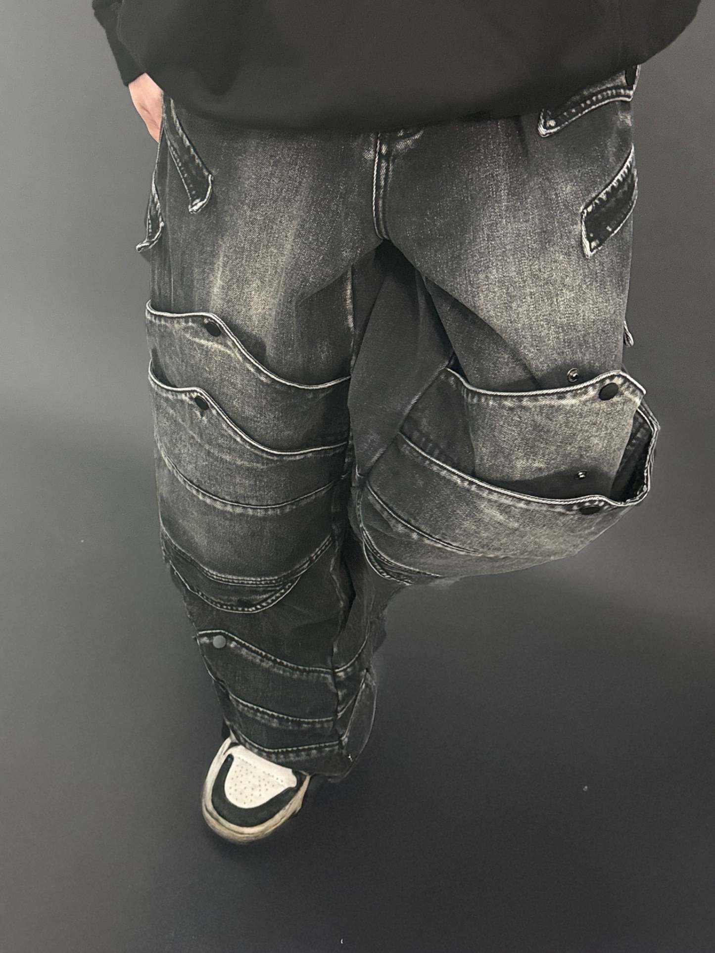 "WINTER ARMOR" Black Cargo Pants-IYAMIUIO
