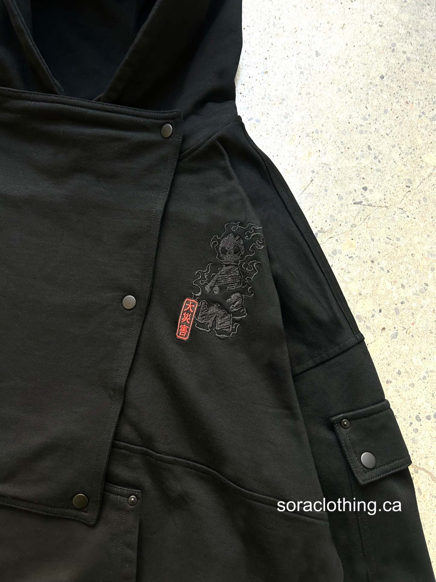 "Flame" Hoodie Black-IYAMIUIO