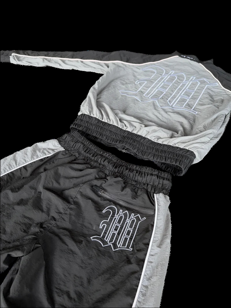 CONVERTIBLE TRACKSUIT MONOCHROME-IYAMIUIO