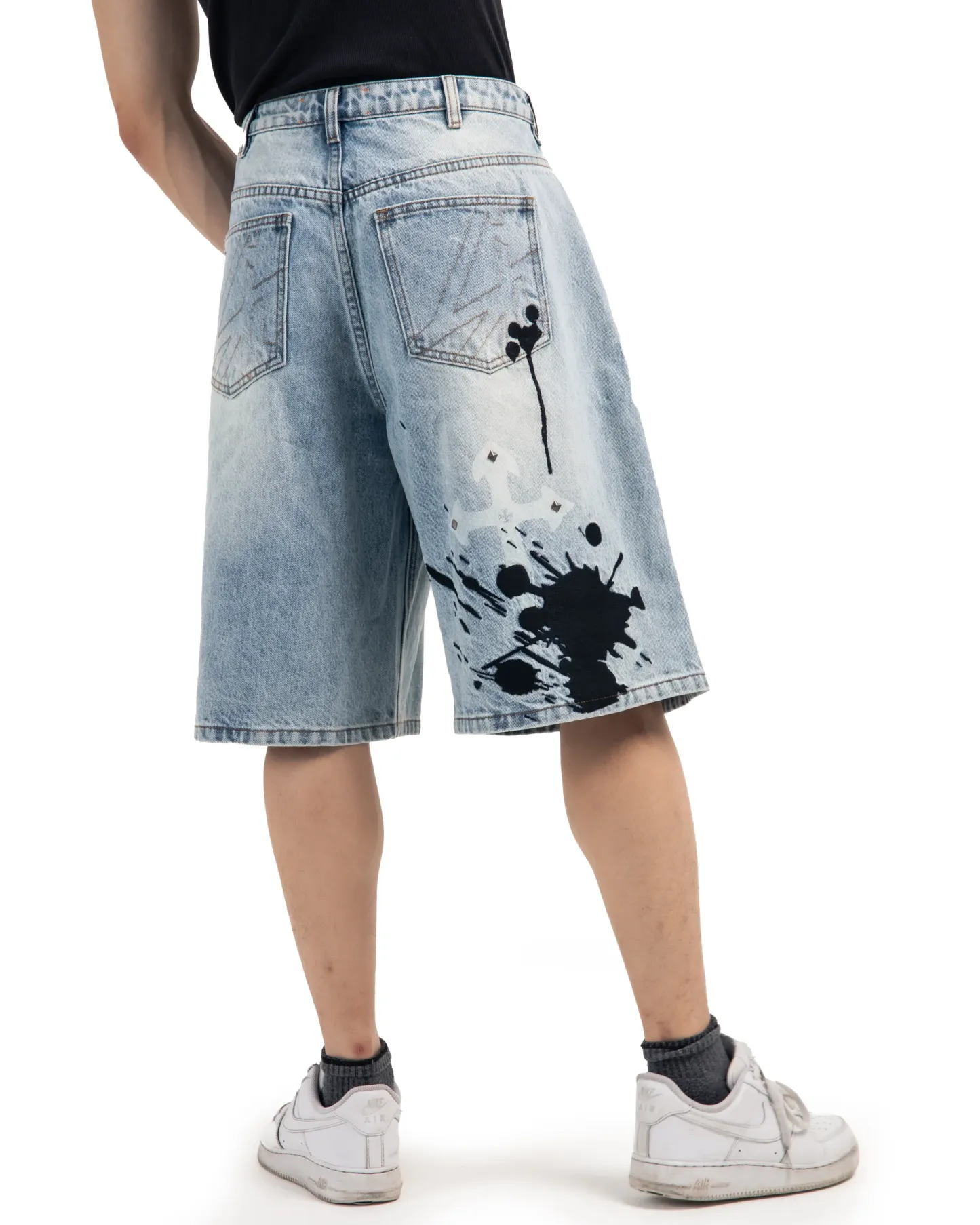 Fangs Studded Shorts-IYAMIUIO