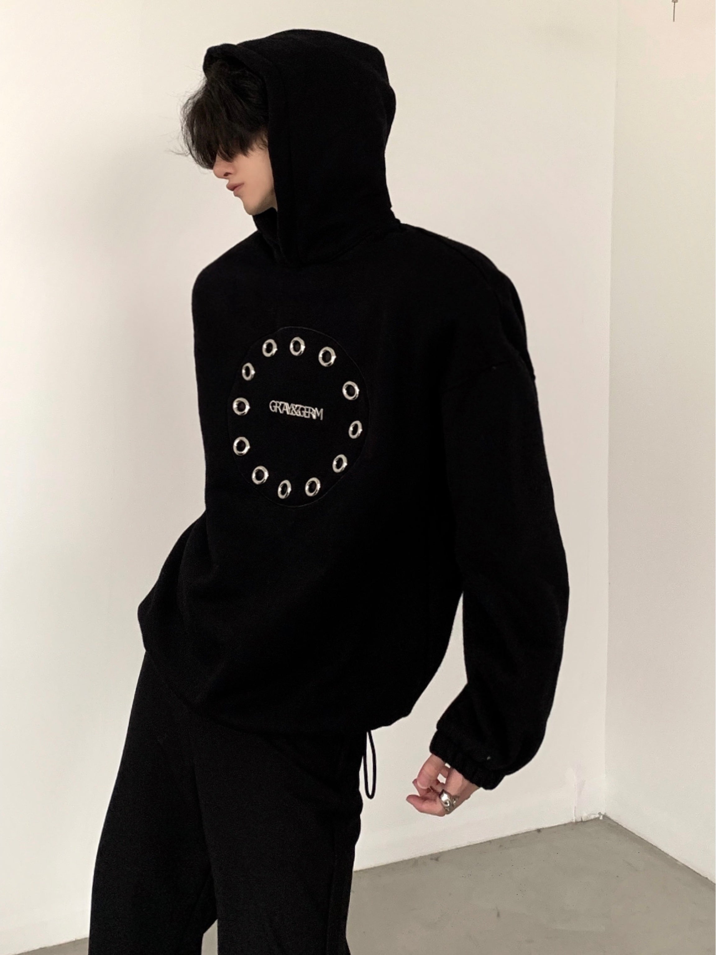 【23s November.】High Street Metal Heavy Black Sweatshirt-IYAMIUIO