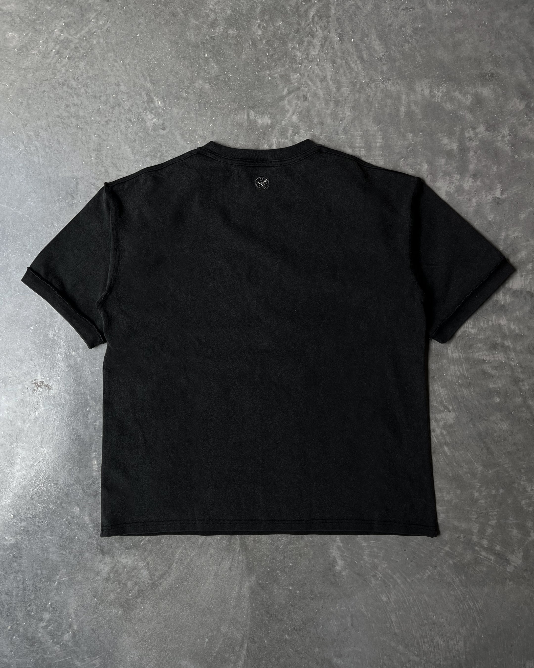 DISTRESSED TEE (COAL)-IYAMIUIO