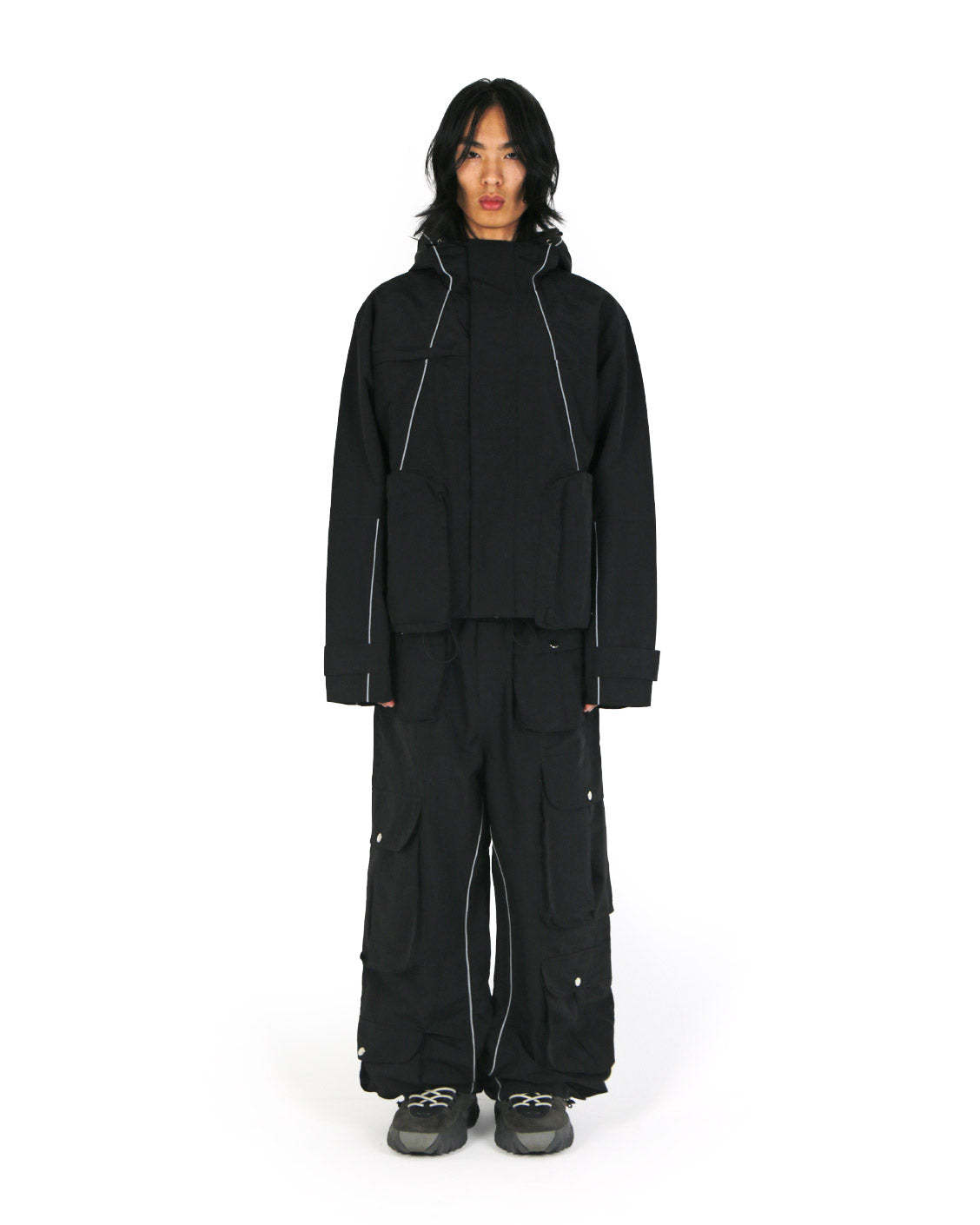 Tech Cargo Black-IYAMIUIO