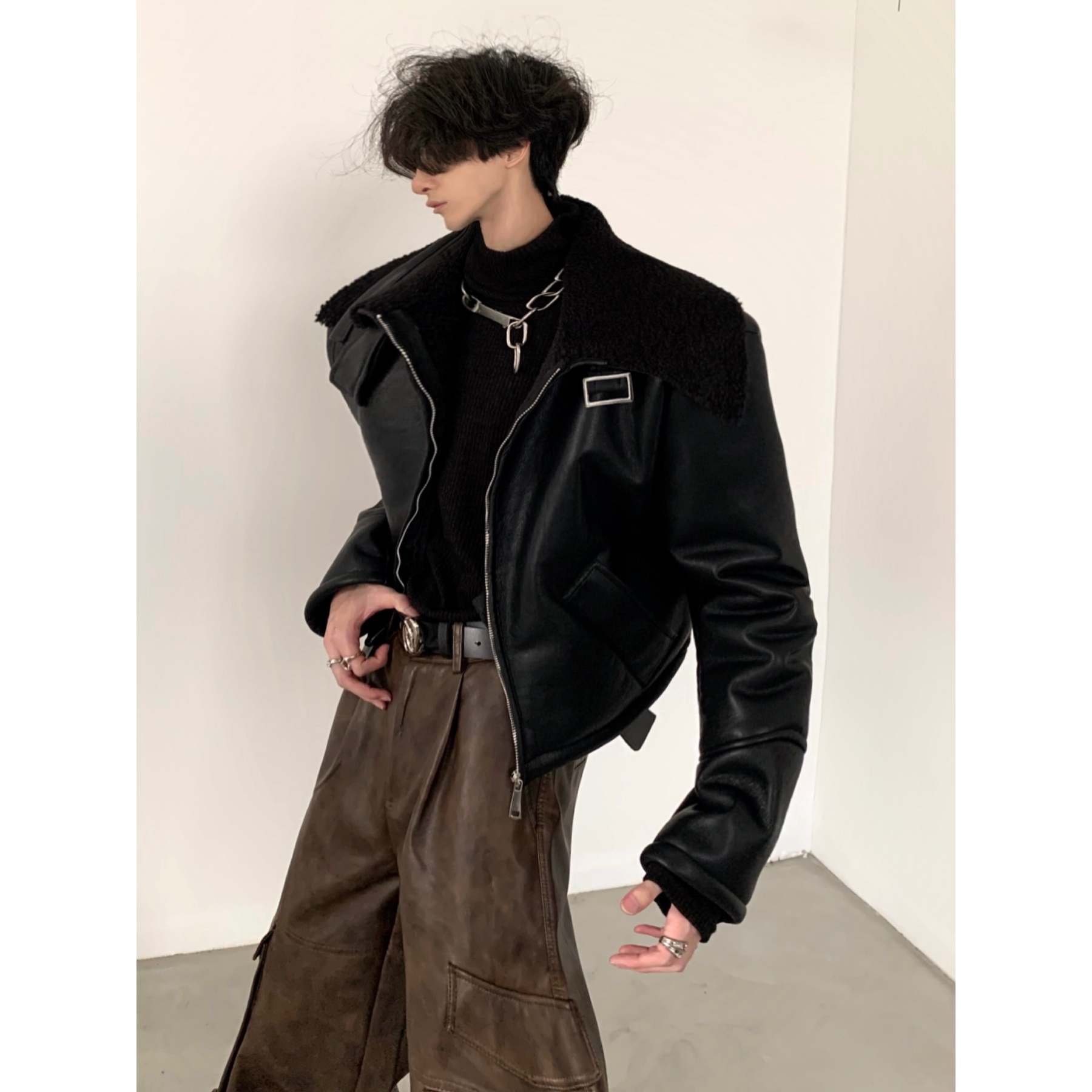 【23s November.】Short Silhouette Black Fur All-in-one Jacket-IYAMIUIO