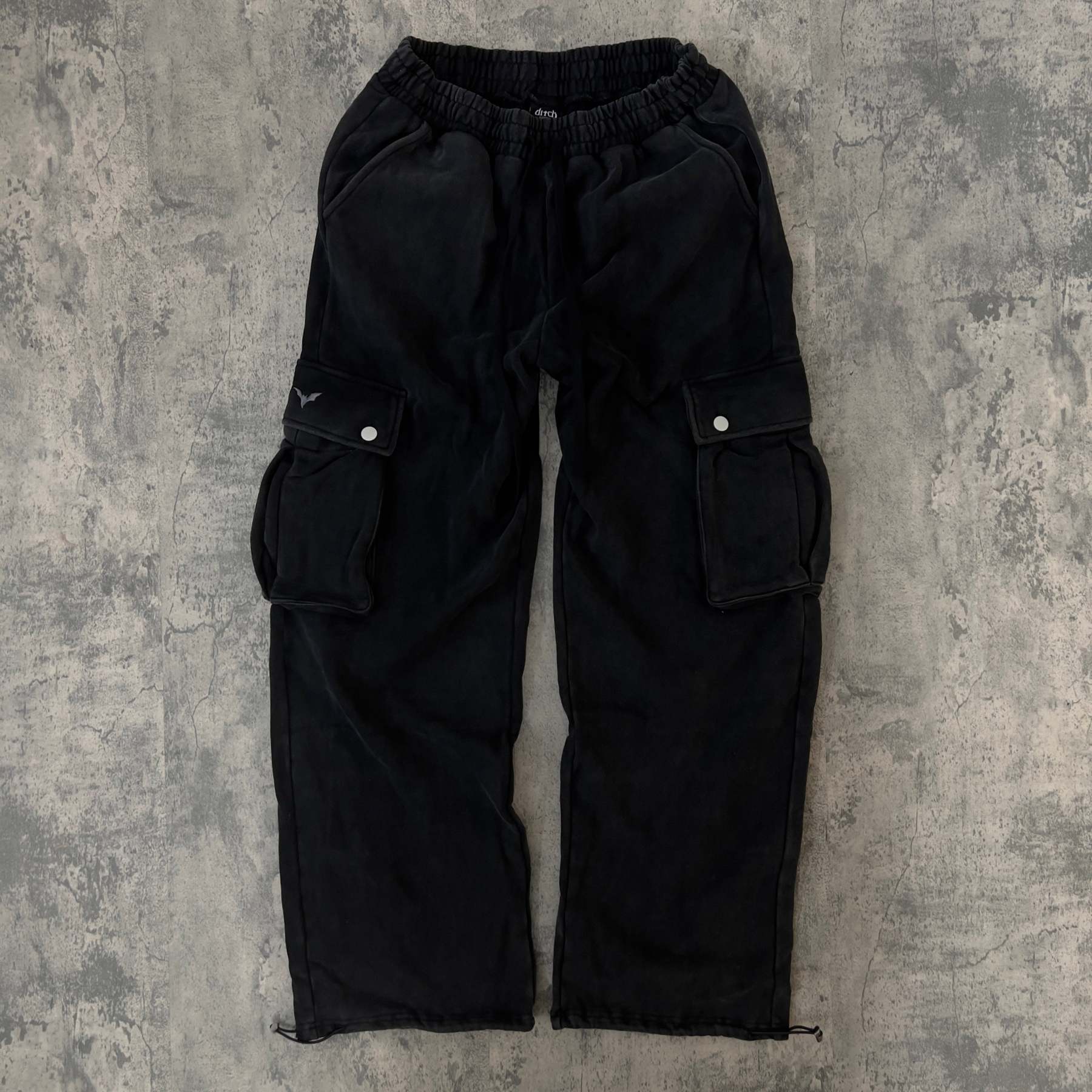 CARGO SWEATS (COAL)-IYAMIUIO
