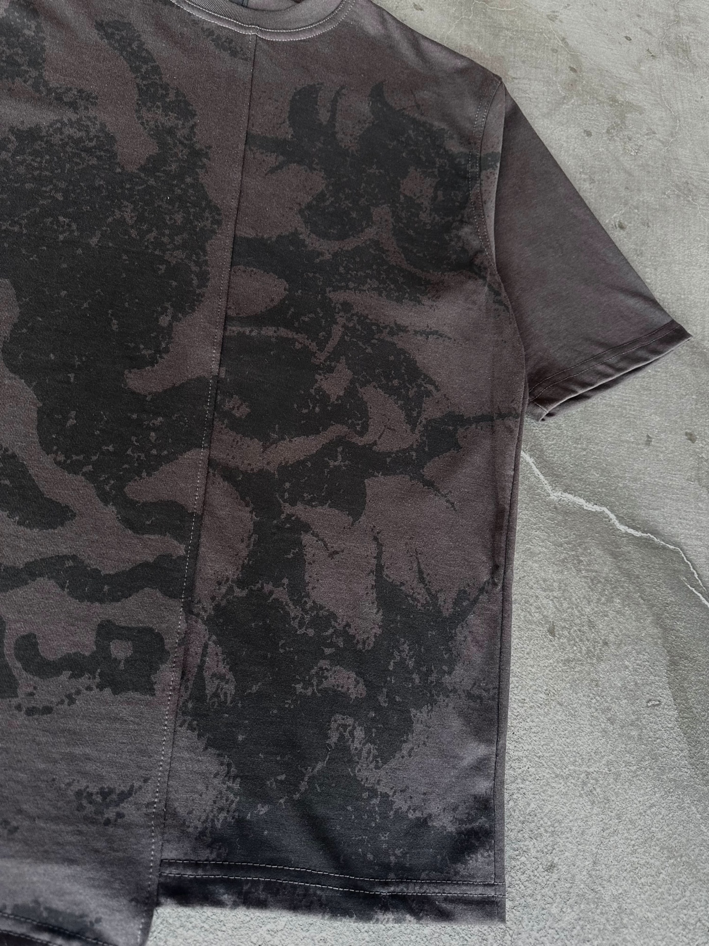 "2face" T-shirt-IYAMIUIO