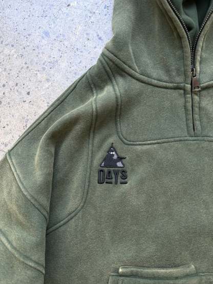 "DAYS" Hoodie-IYAMIUIO