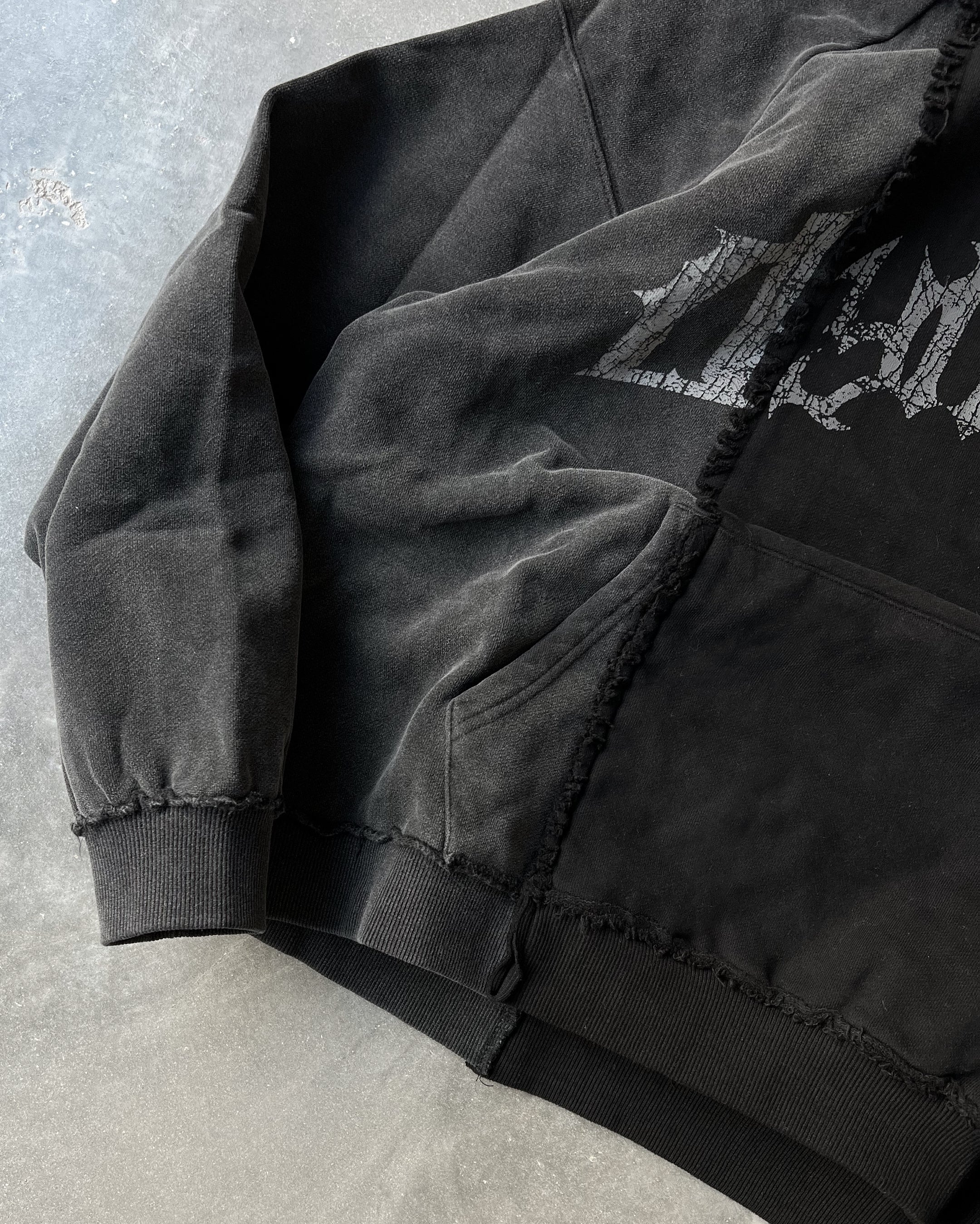 SPLIT PULLOVER (NOIR/COAL)-IYAMIUIO