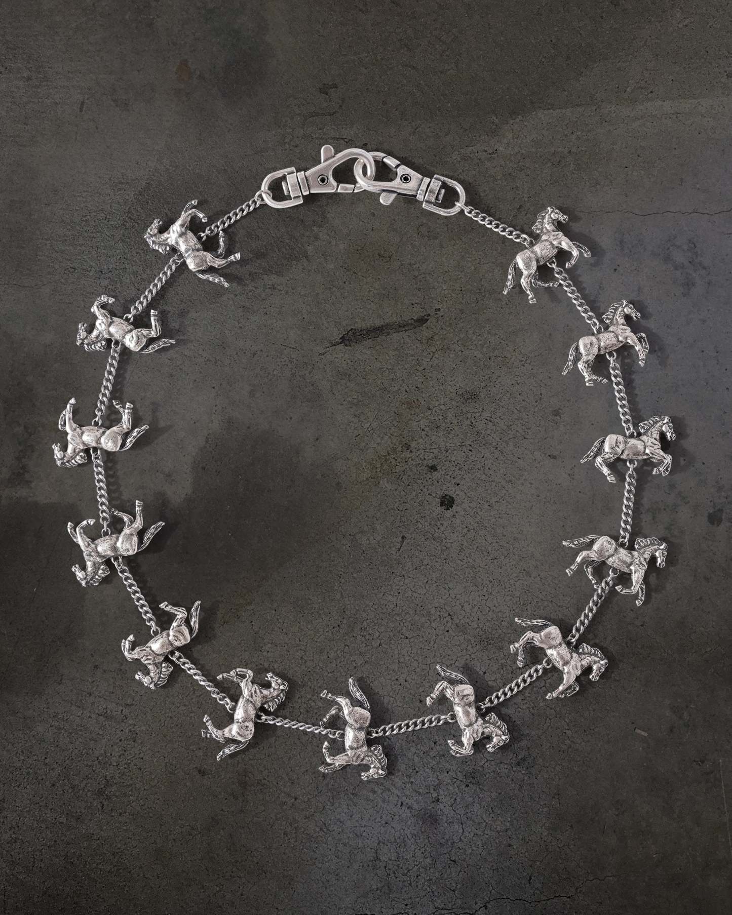 CAROUSEL WALLET CHAIN-IYAMIUIO