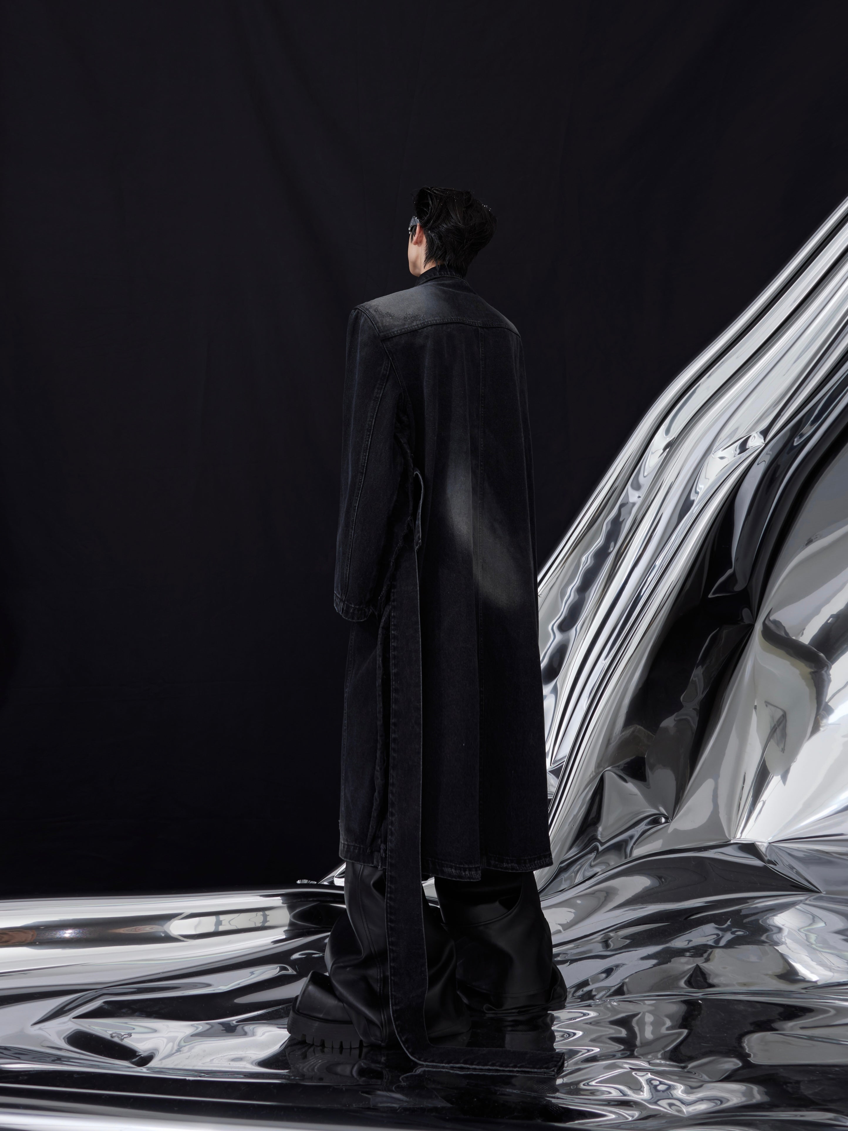 【23s November.】Distressed Washed Silhouette Long Denim Jacket-IYAMIUIO