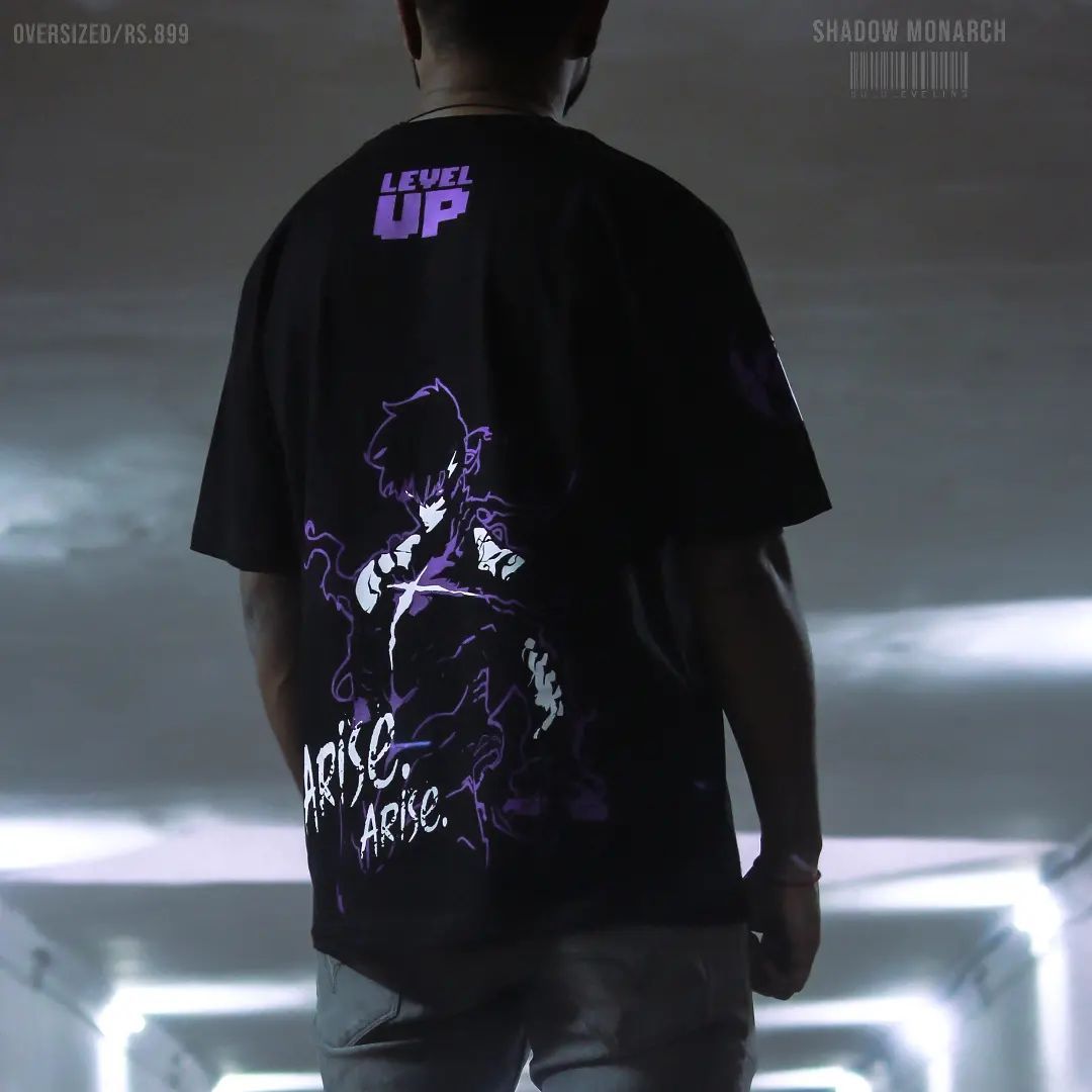 Shadow Monarch Oversized T-Shirt - Solo LVL-IYAMIUIO