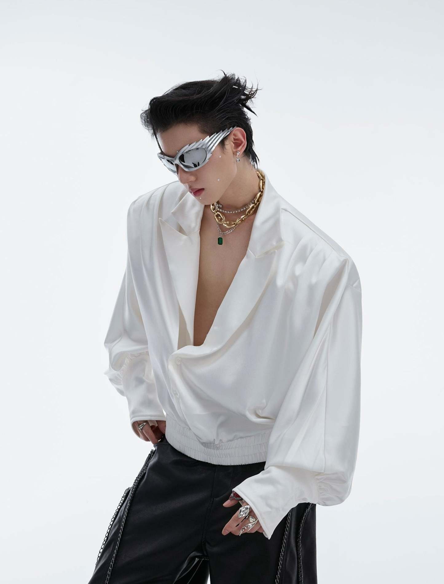 【24s Aug.】Glossy Large V-neck High-end Luxurious Shirt-IYAMIUIO