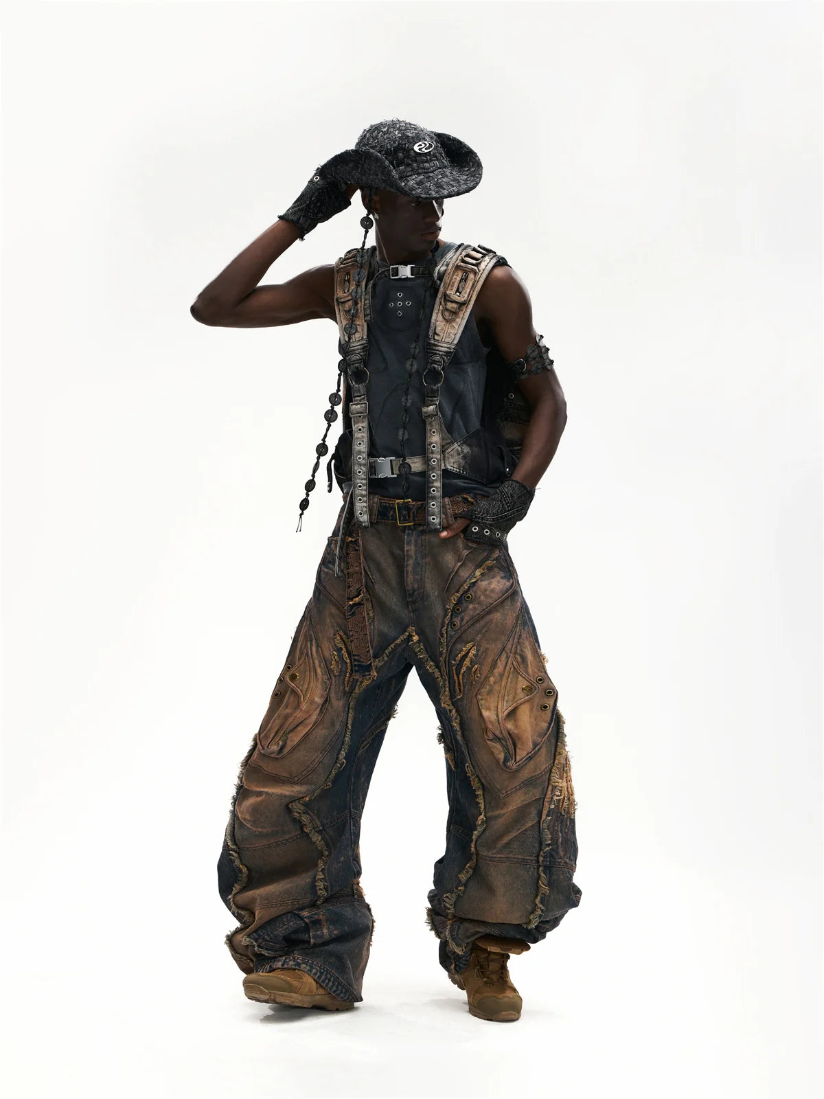 Vintage Wash Curved Leg Patchwork Jeans with Customizable Hem & Embroidery-IYAMIUIO