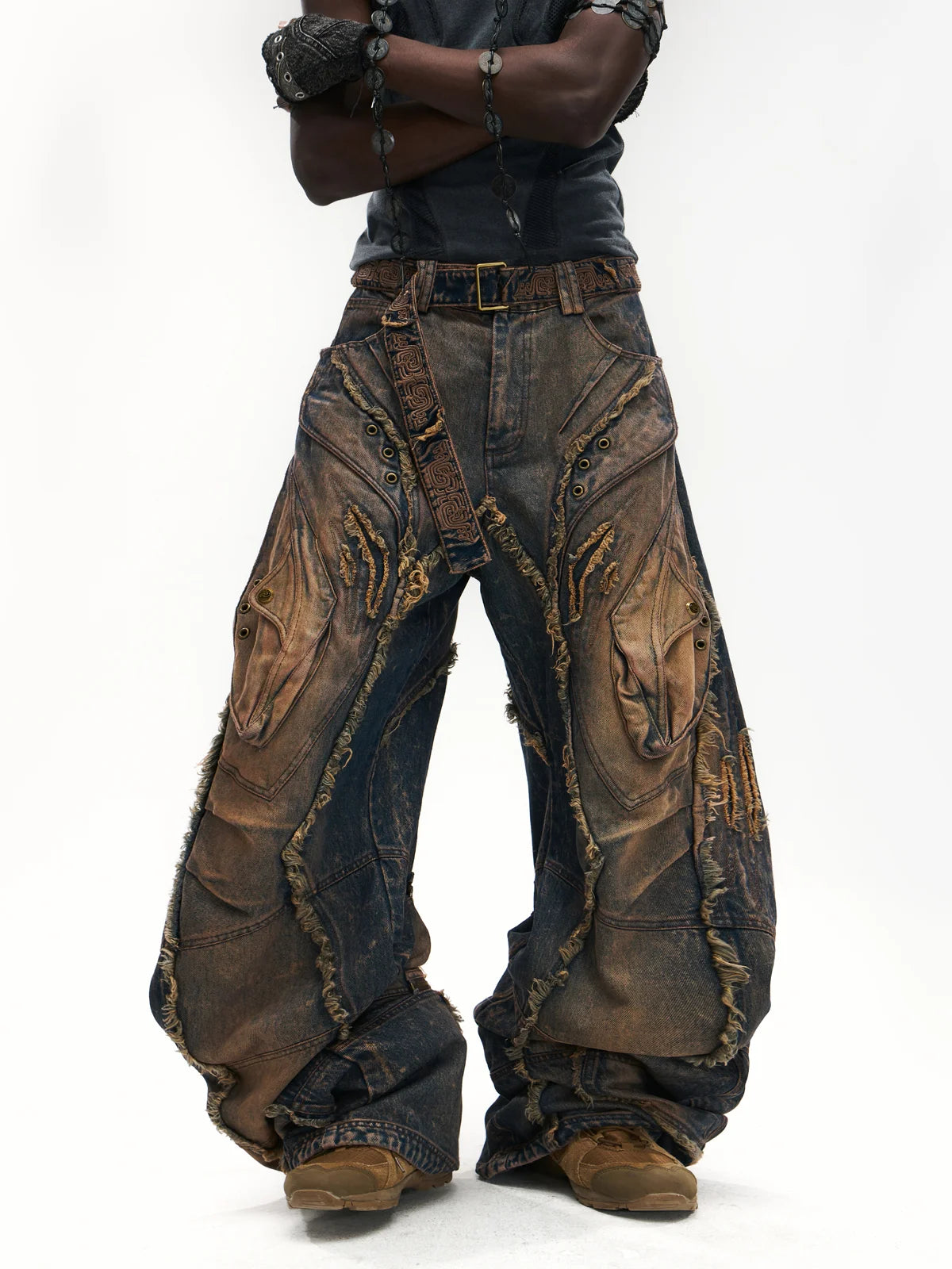 Vintage Wash Curved Leg Patchwork Jeans with Customizable Hem & Embroidery-IYAMIUIO