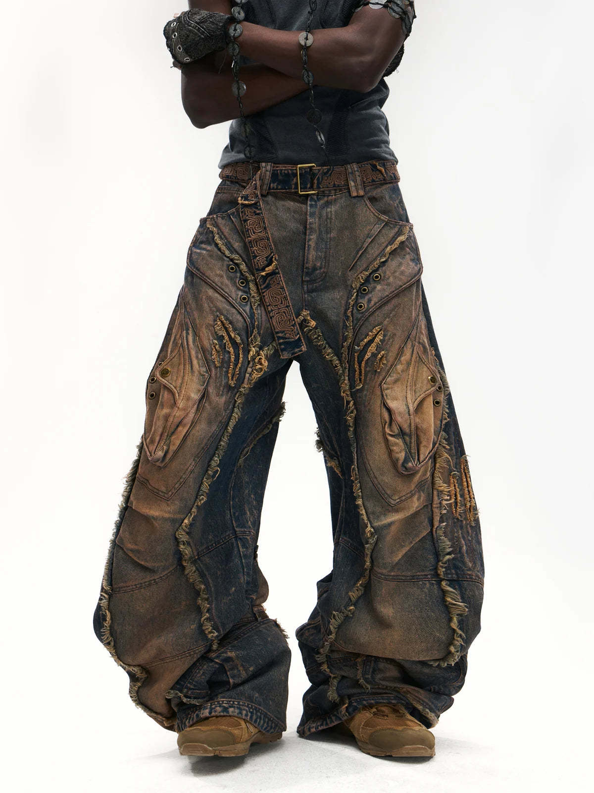 Vintage Wash Curved Leg Patchwork Jeans with Customizable Hem & Embroidery-IYAMIUIO