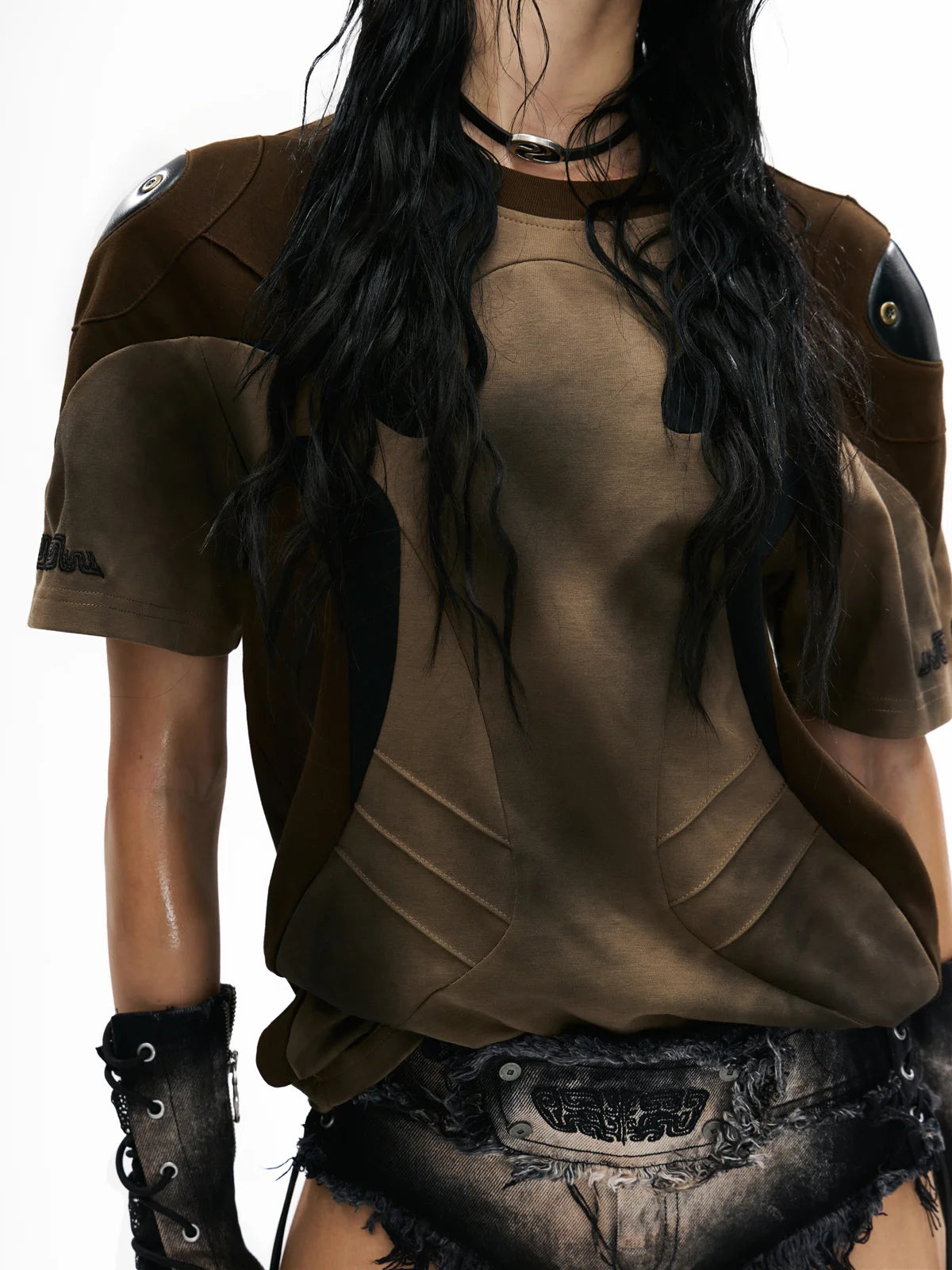 Spliced Cooling Slim T-Shirt with Embroidered Shoulder Details-IYAMIUIO