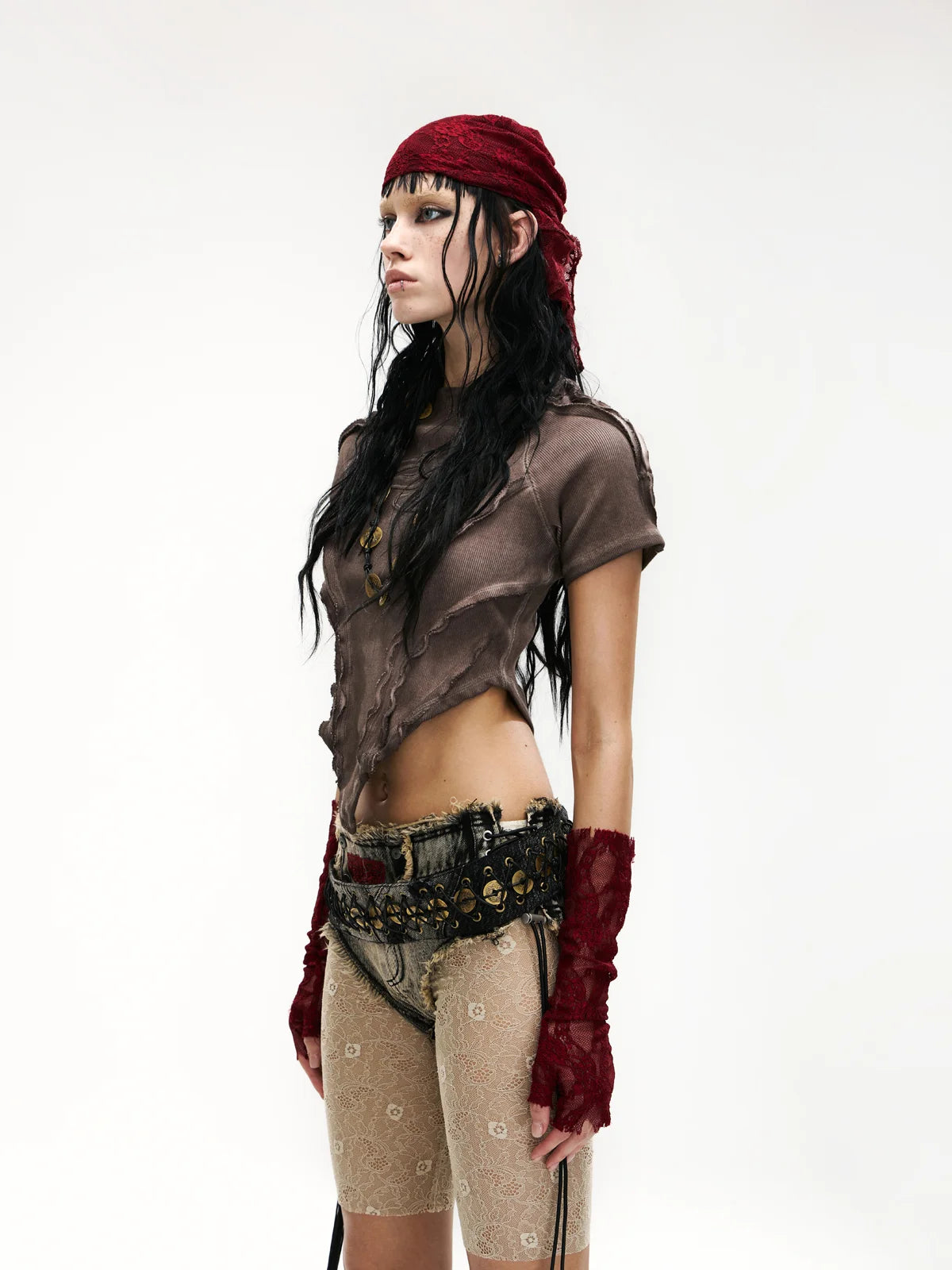 Raw Edge Deconstruction V-hem Top-IYAMIUIO