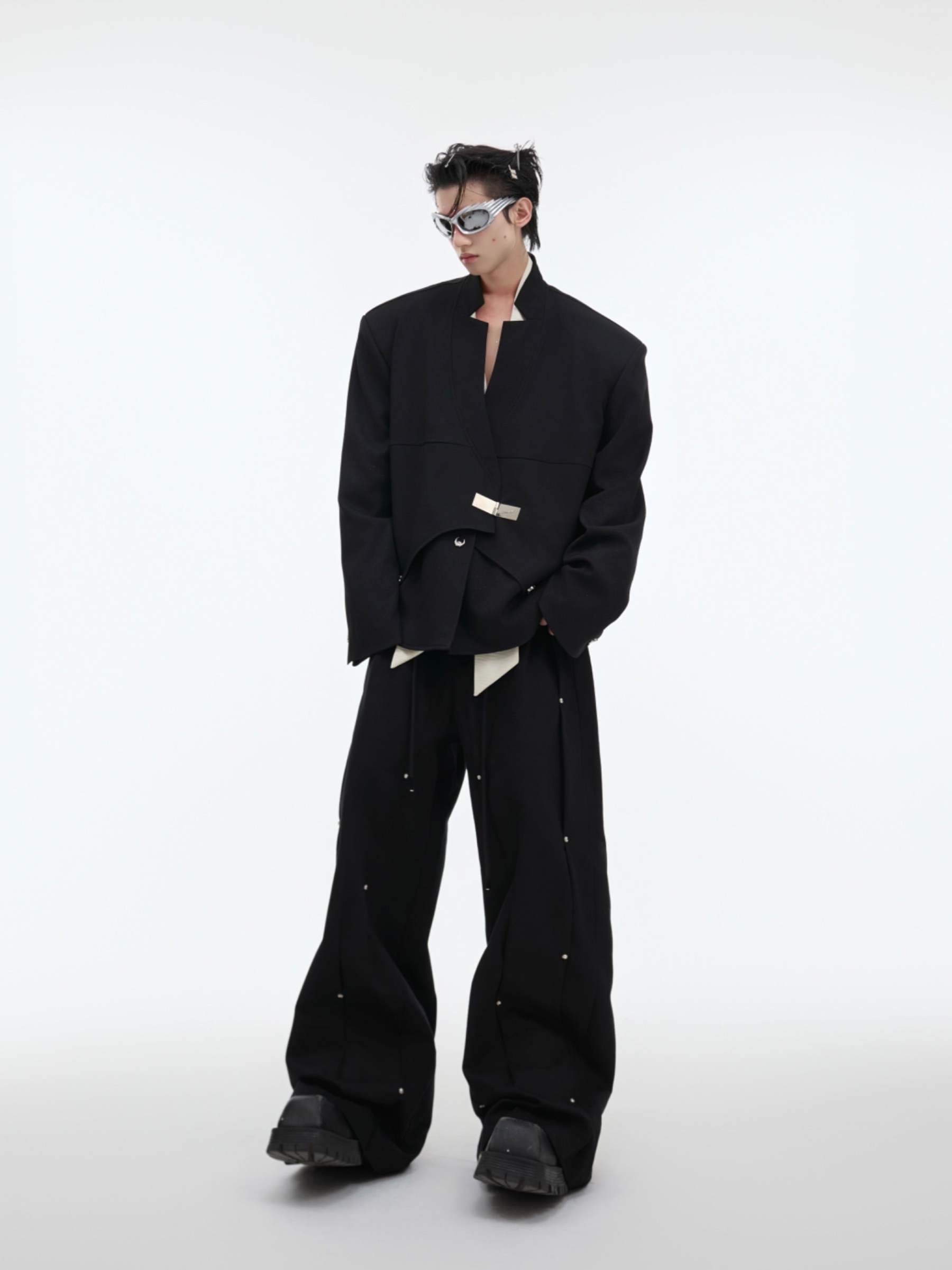 【24s Oct.】Niche Deconstructed Glittery Metal Buckle Suit Jacket-IYAMIUIO