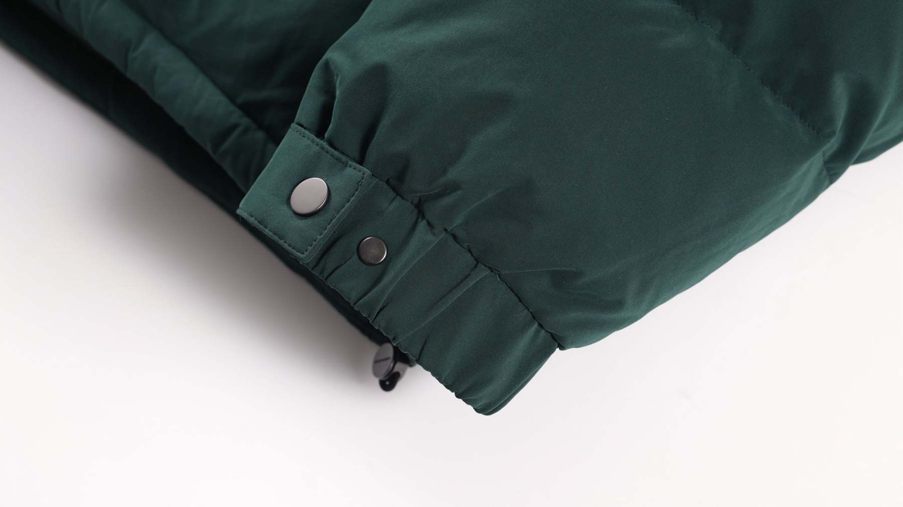 GREEN RHINESTONE PUFFER-IYAMIUIO