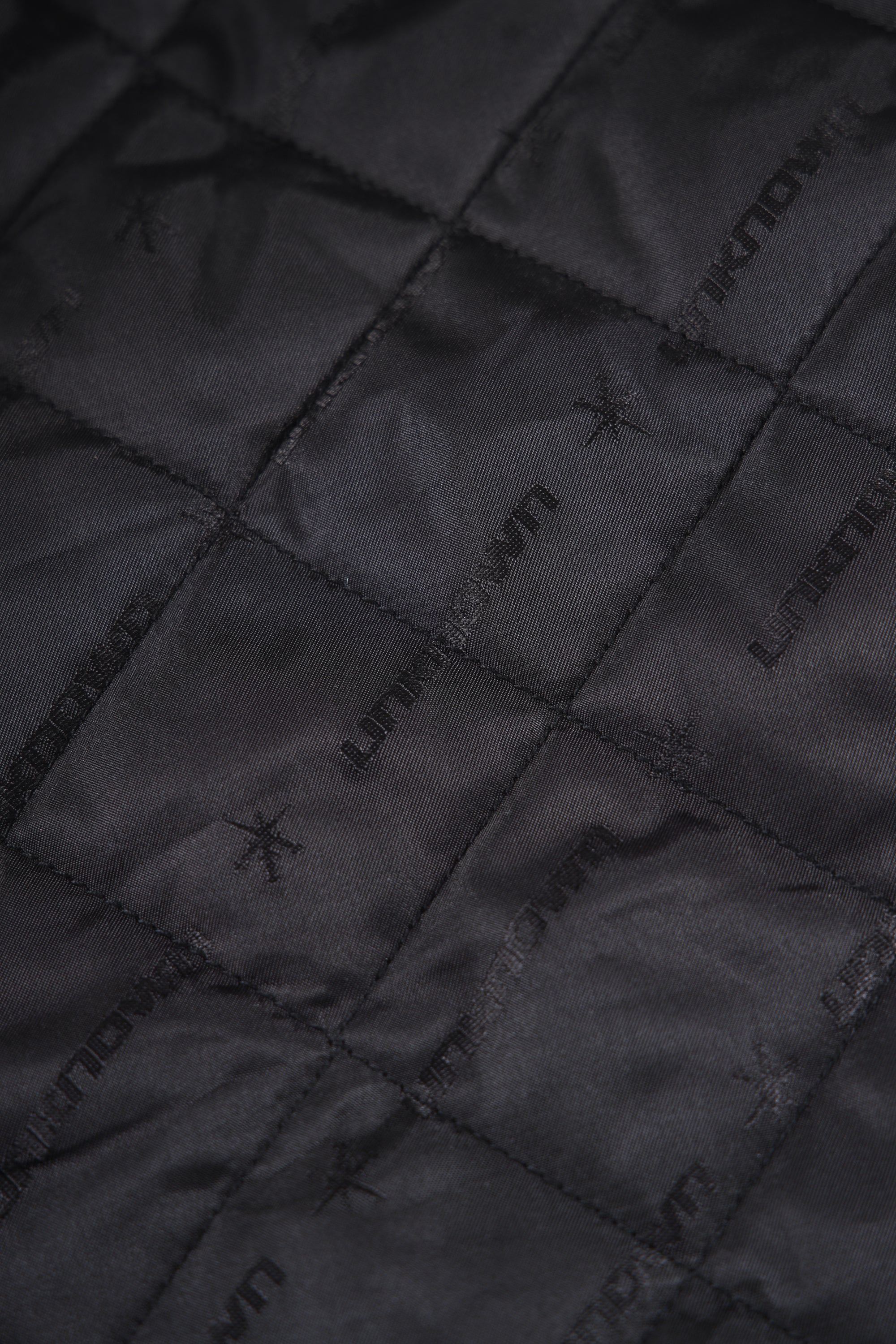 STUDDED PUFFER-IYAMIUIO