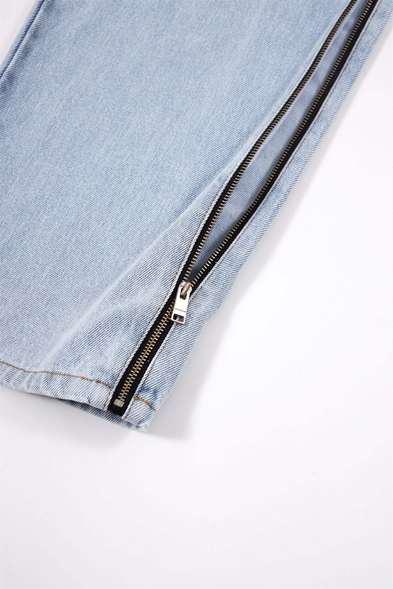 BLEACHED ZIP BAGGY DENIM