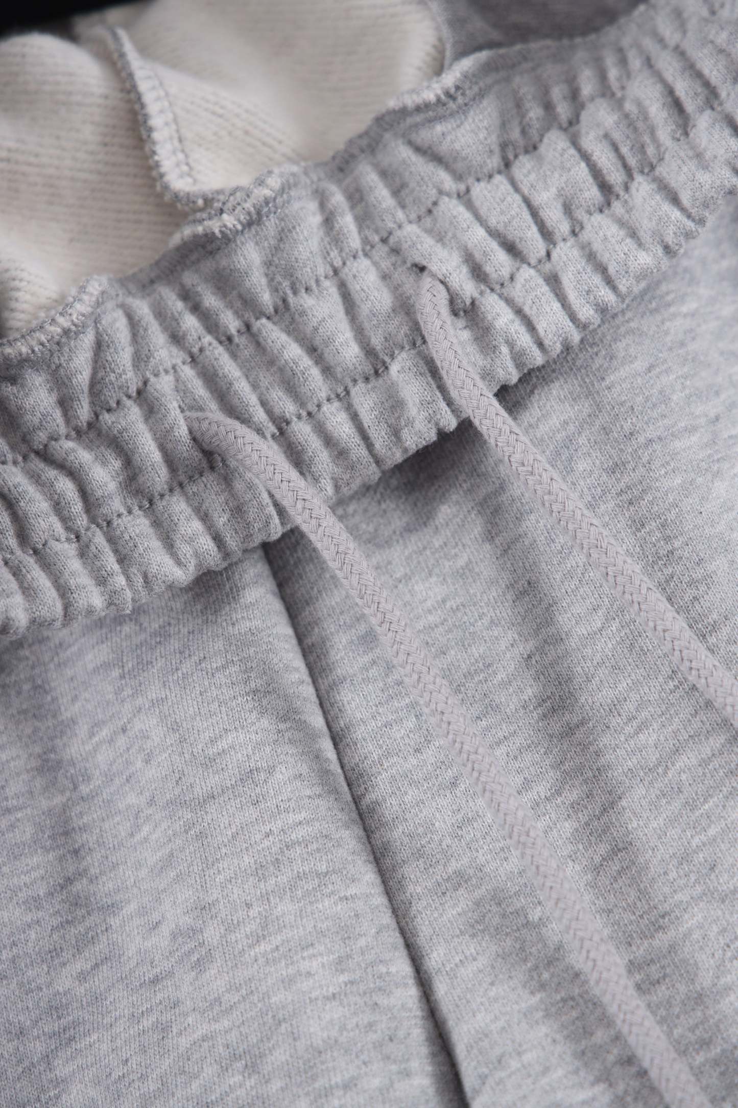 GREY BULLY JOGGERS-IYAMIUIO