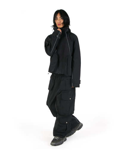 Tech Cargo Black-IYAMIUIO