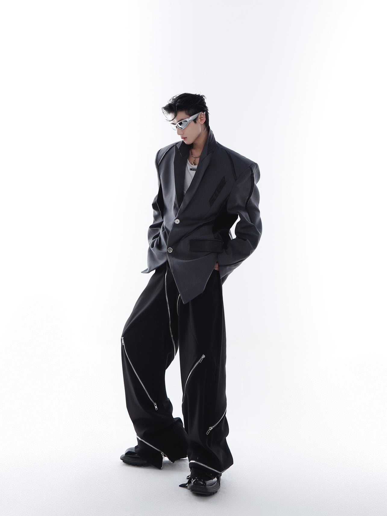 【23s Feb.】PU Shoulder Pad Jacket-IYAMIUIO