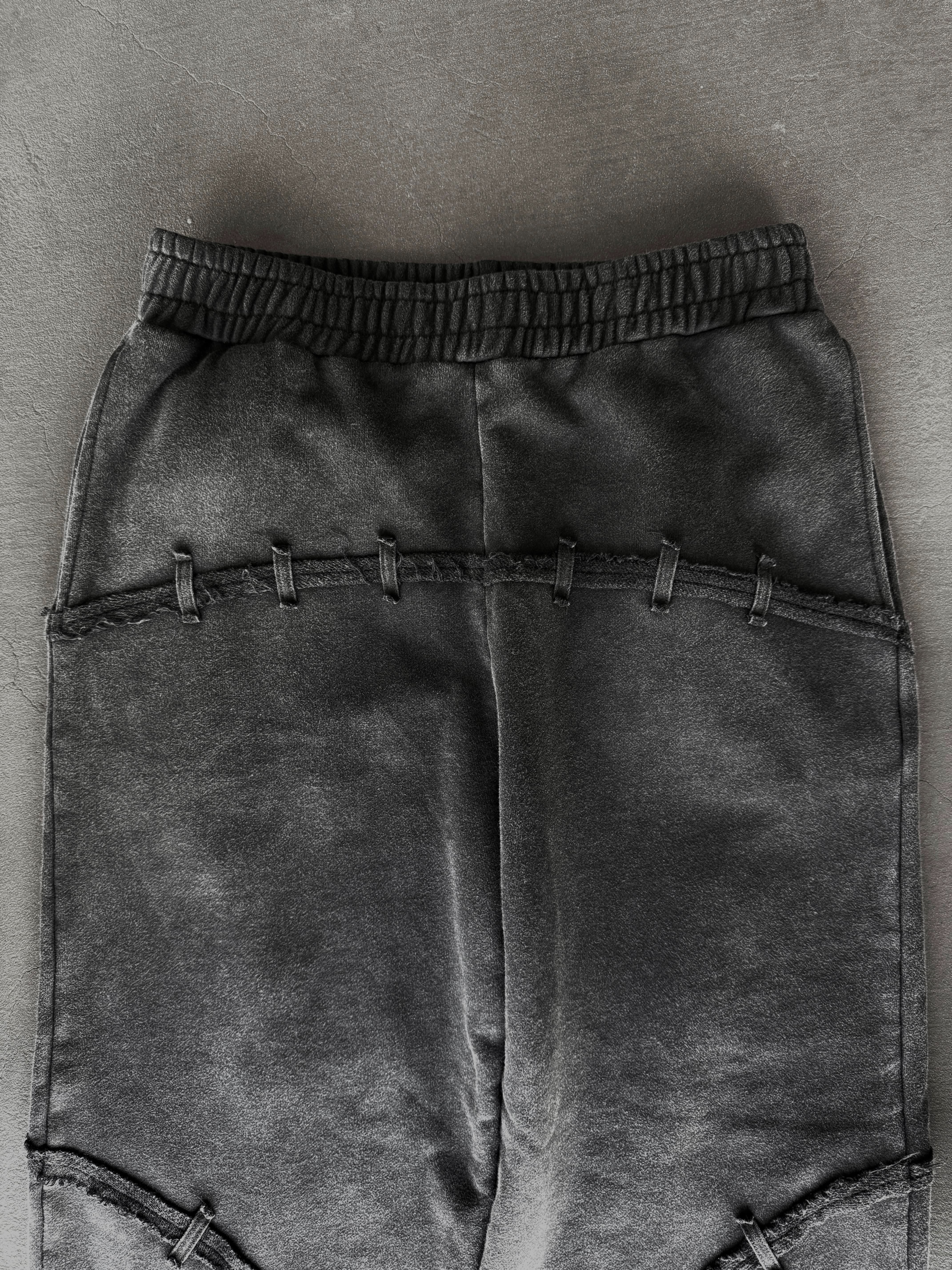 “E.T” Sweats-IYAMIUIO