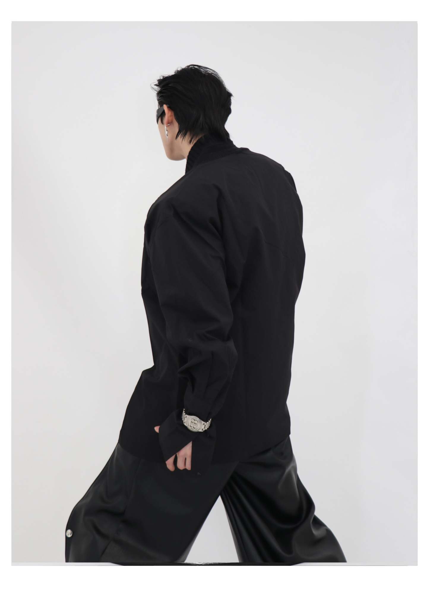 V-shaped Shirt-IYAMIUIO