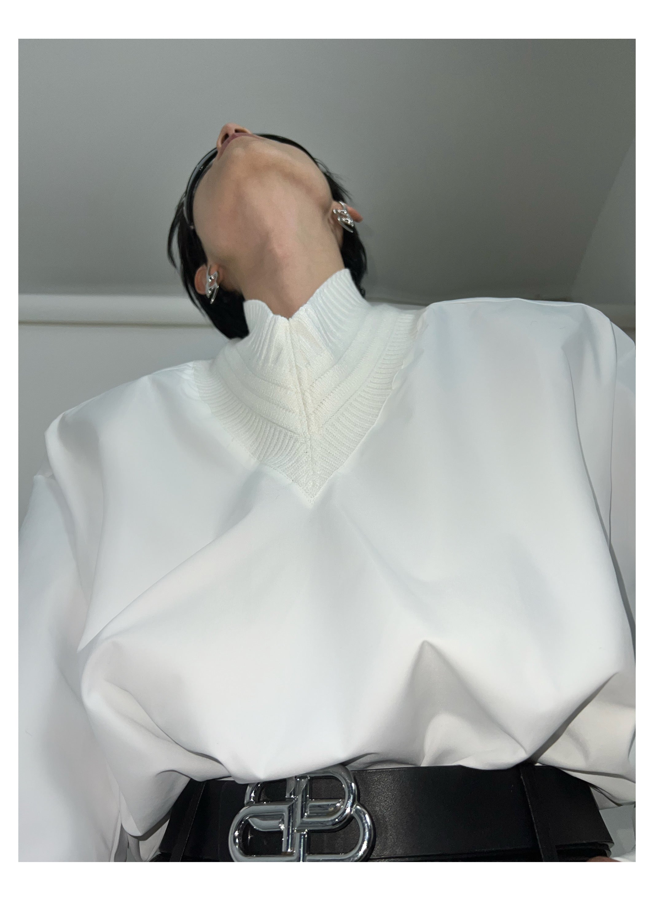 V-shaped Shirt-IYAMIUIO