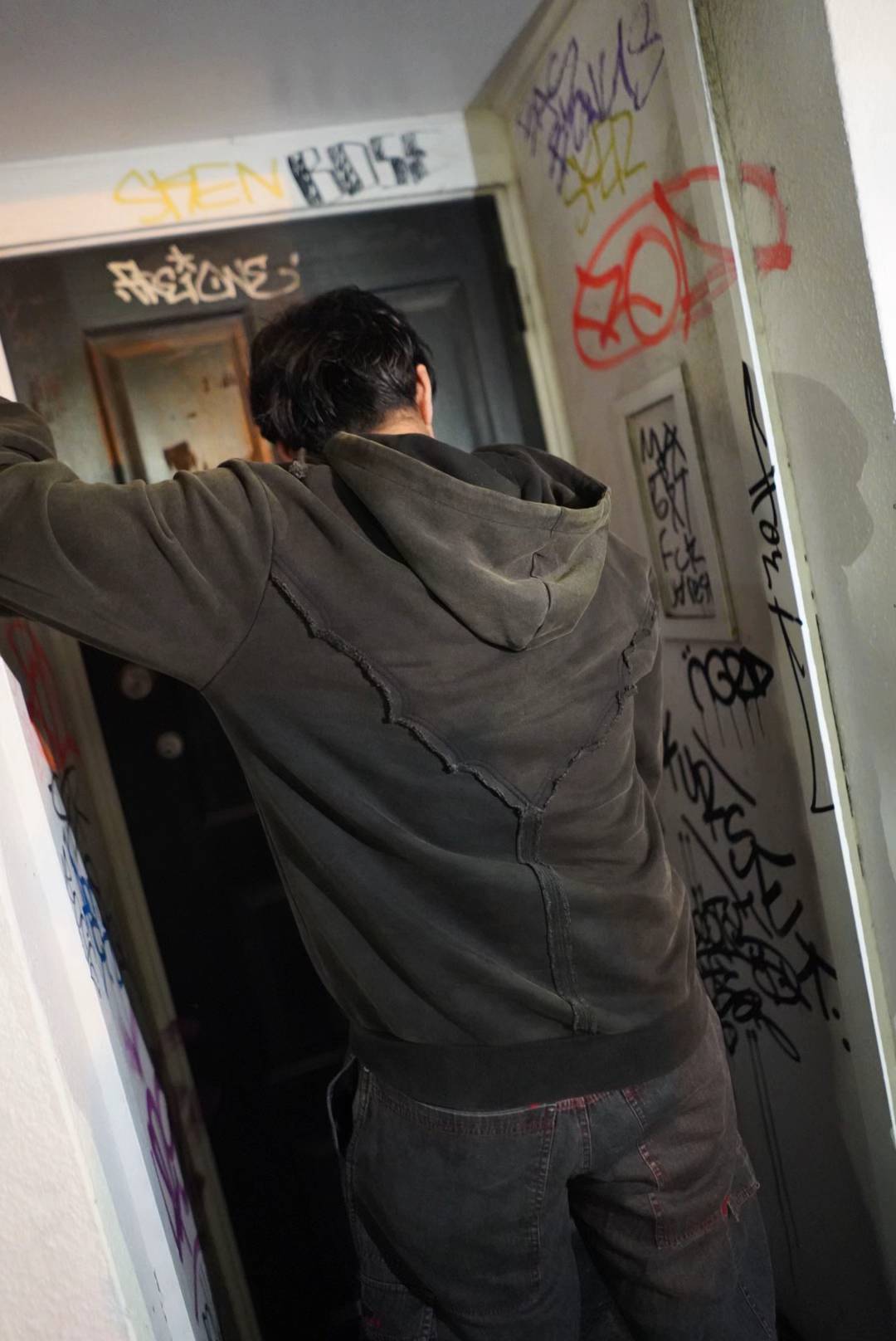 BERSERK ZIP UP HOODIE-IYAMIUIO